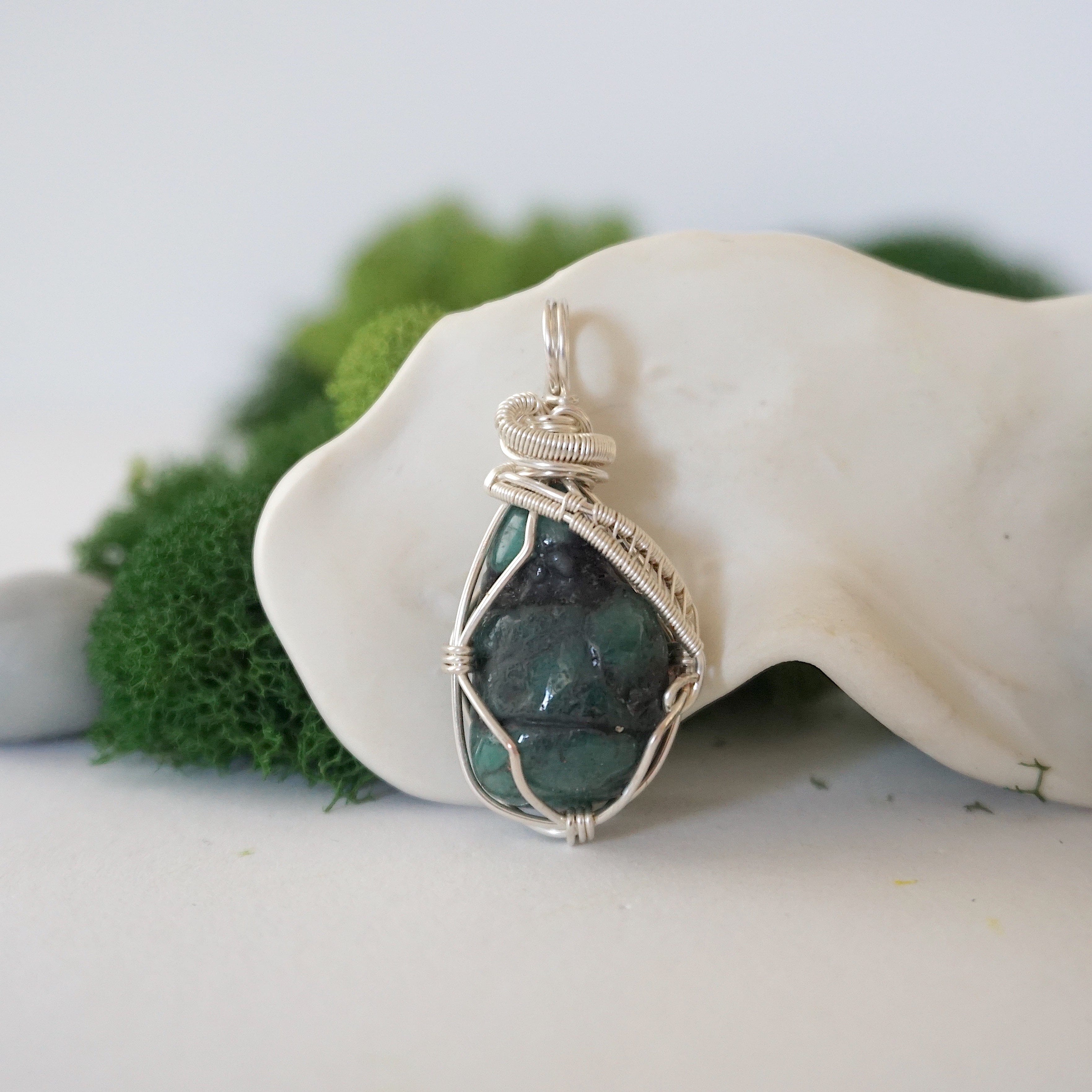 Elegant Emerald Necklace for Women - Silver Plated Pendant Jewelry | Perfect for Parties, Weddings & Special Occasions
