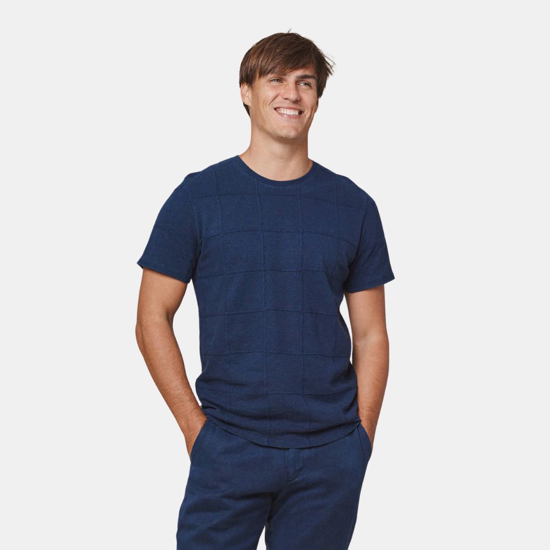 Boulder Tee - Soft & Comfortable Men's T-Shirt for Outdoor Adventures & Casual Wear | Hiking, Camping & Everyday Use
