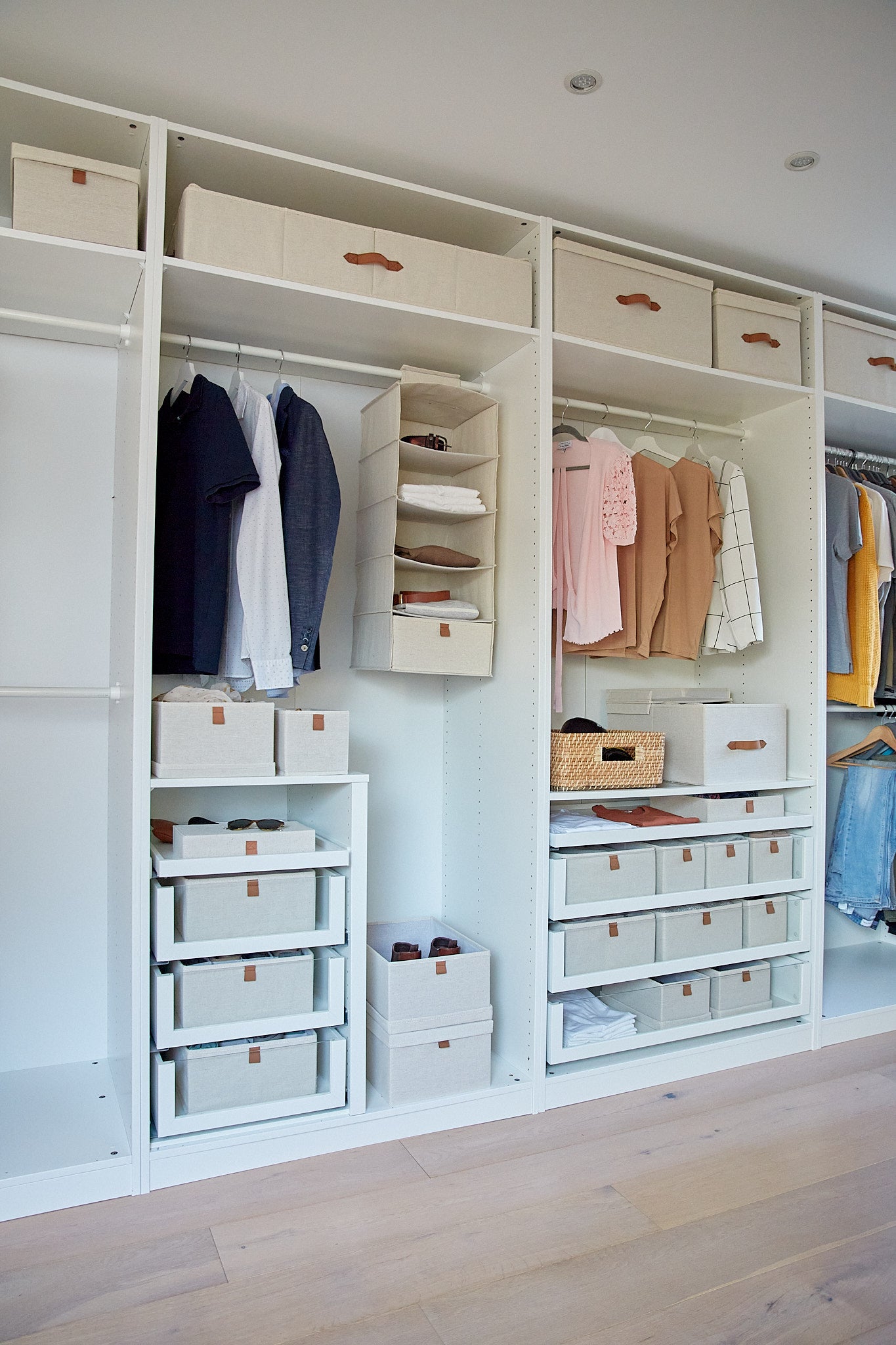 5-Pocket Hanging Organizer with Drawer - Space-Saving Closet & Wardrobe Storage for Clothes, Shoes & Accessories - Perfect for Bedroom, Dorm & Travel