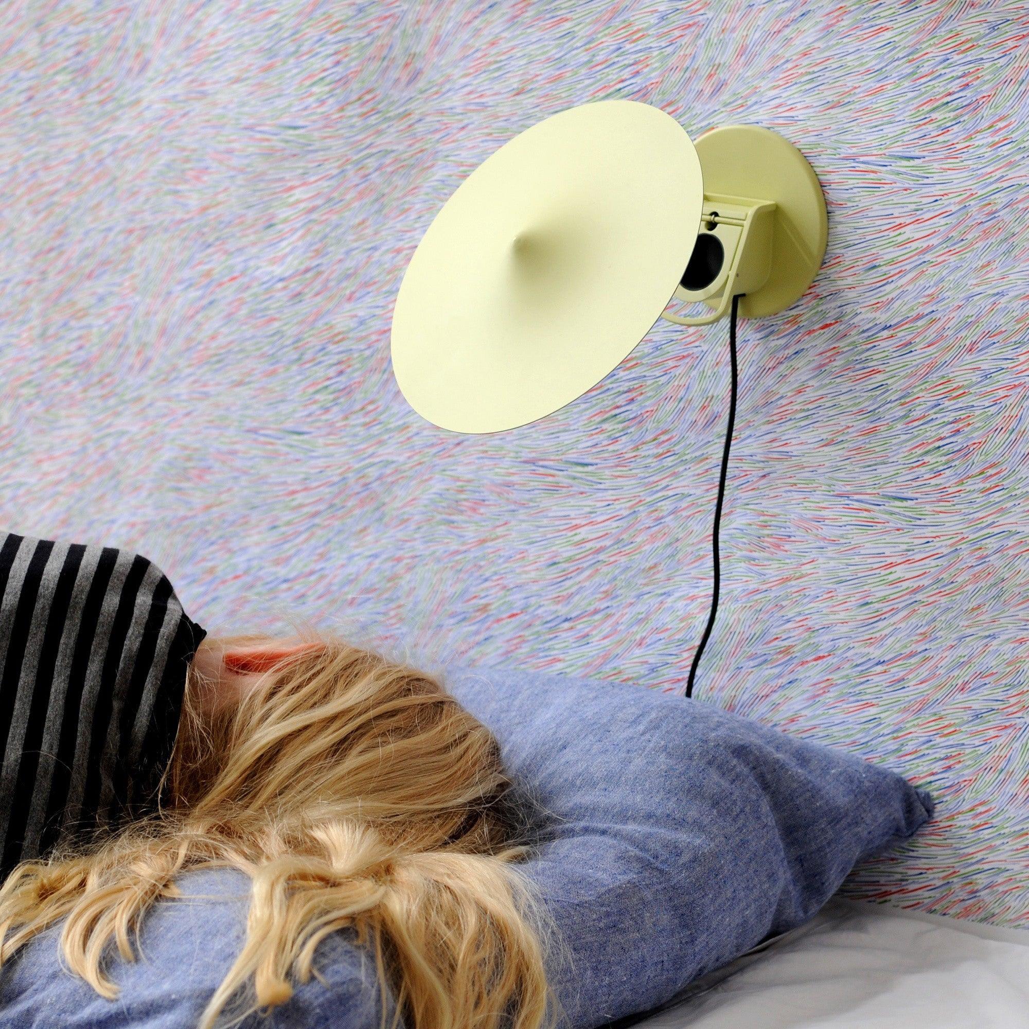 Modern Ile Table Lamp - Stylish LED Bedside Lamp for Living Room, Bedroom & Office - Warm White Light with Adjustable Brightness - Perfect for Reading, Relaxing & Decor