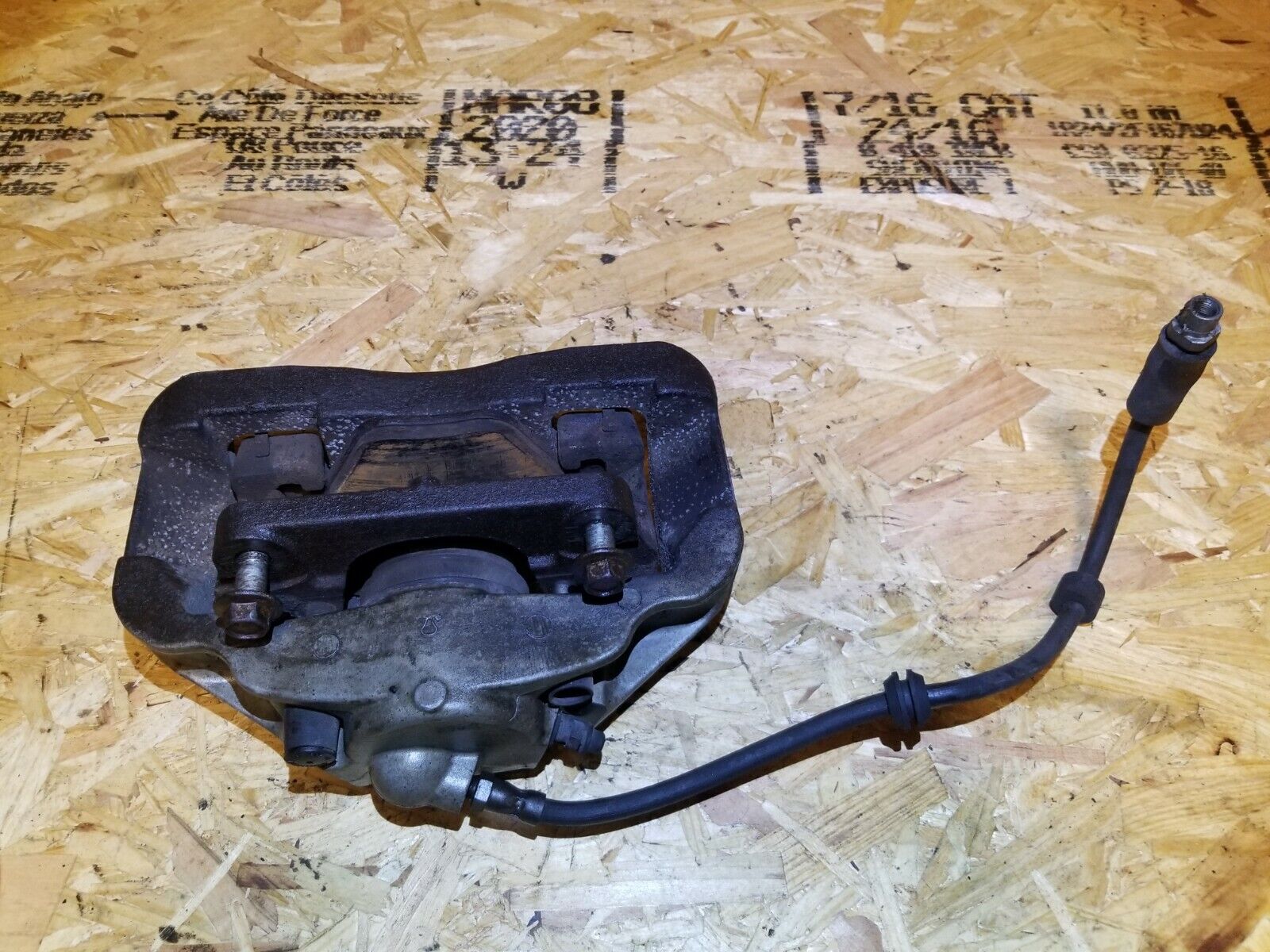 04-07 BMW 530xi E60 AWD Front Right Brake Caliper OEM Replacement - Perfect for DIY Repairs & Performance Upgrades