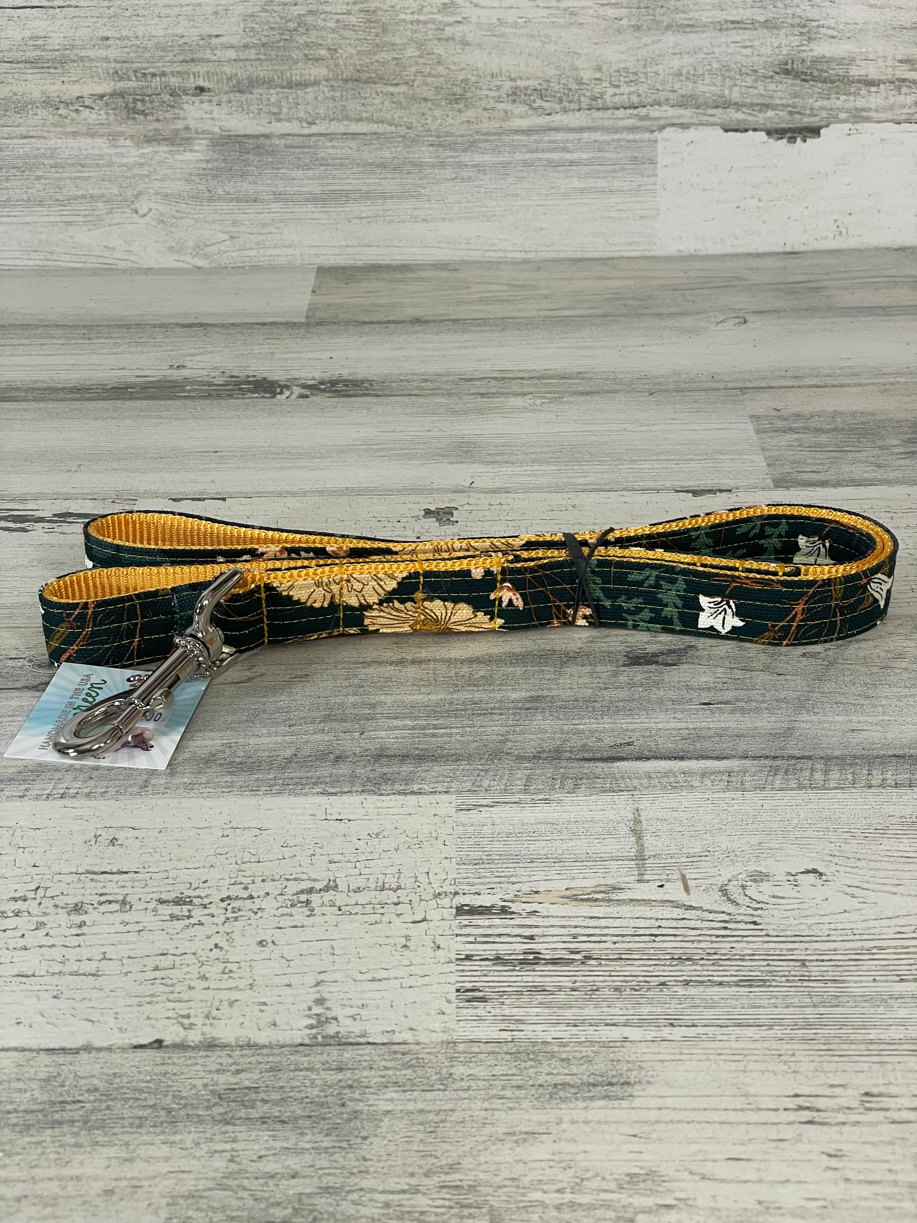 Mimi Green Dandelion Floral Dog Leash - Adjustable Pet Walking Lead for Small Medium Dogs - Perfect for Outdoor Walks, Park Adventures & Fashionable Pet Accessories