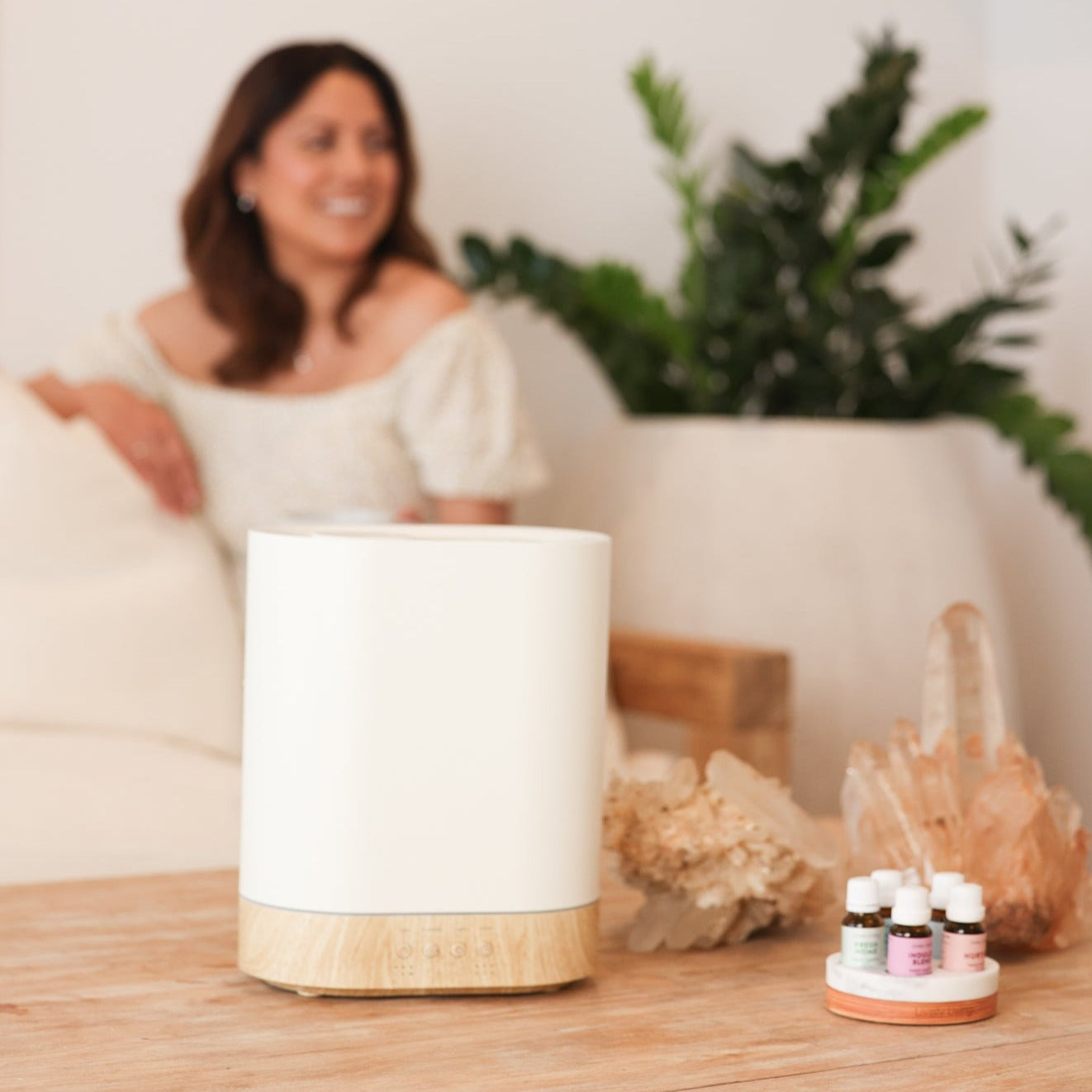 Aroma Haven 1.8L Ultrasonic Humidifier & Essential Oil Diffuser - Perfect for Bedroom, Office, and Yoga Studio Relaxation