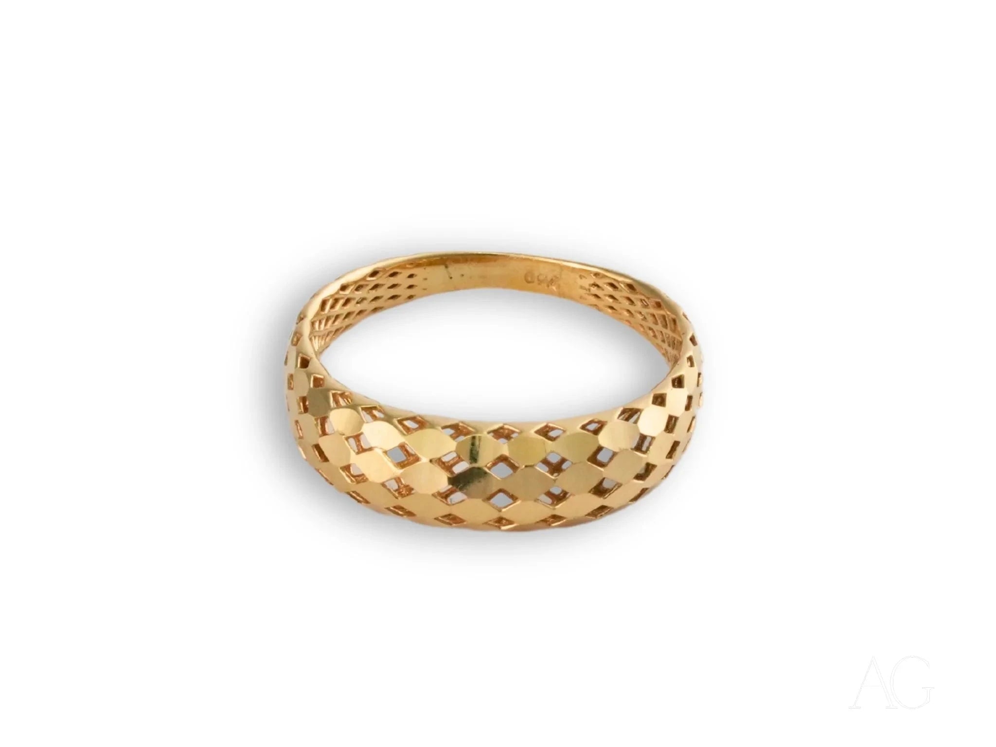 Golden Mesh Elegance Ring - 14K Gold Plated Dainty Stackable Ring for Women, Perfect for Everyday Wear, Gift Giving & Special Occasions