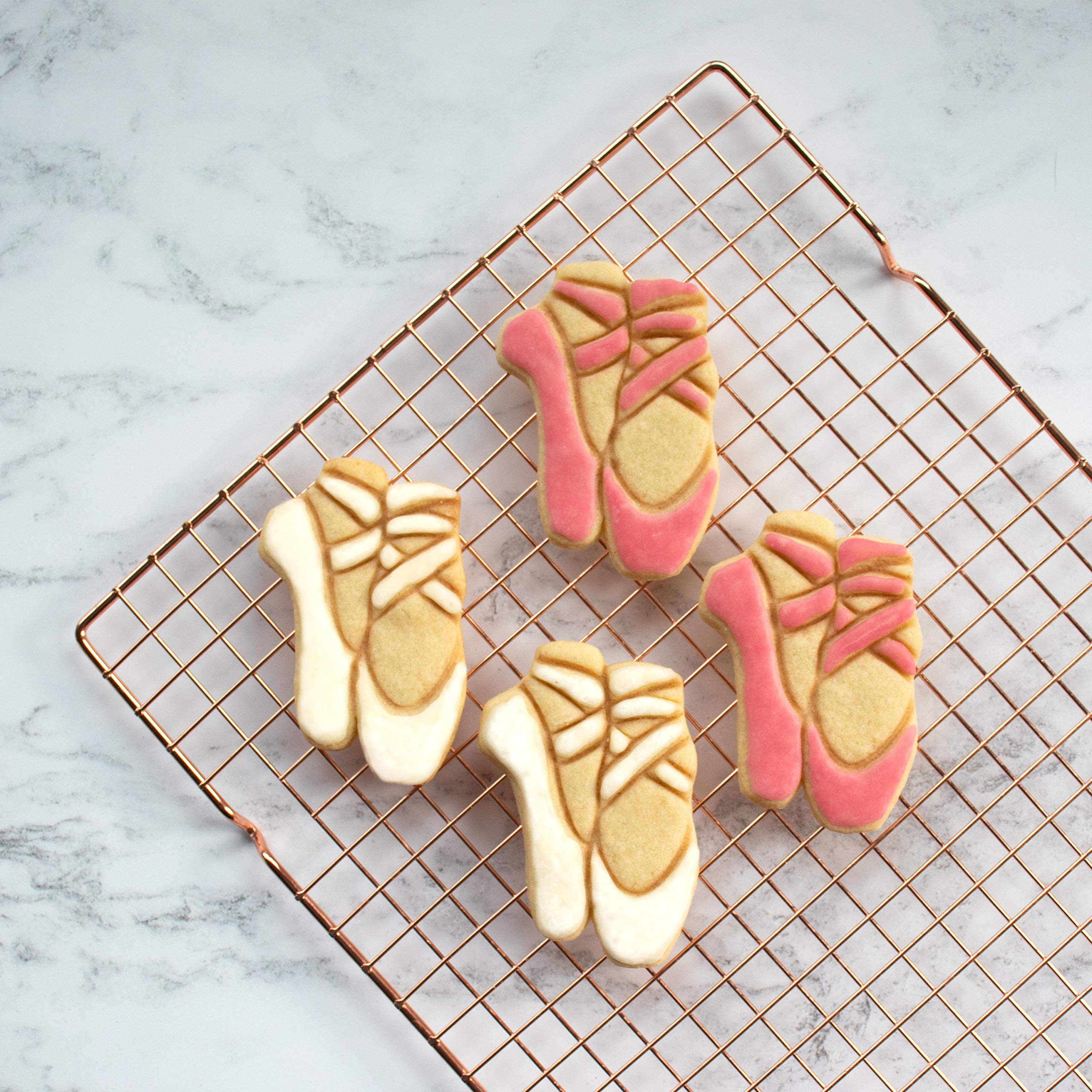 Ballet Shoe Cookie Cutter - 1 Piece Stainless Steel Baking Tool for Ballet-Themed Cookies, Cupcakes & Desserts | Perfect for Ballet Parties, Dance Recitals & Baking Enthusiasts