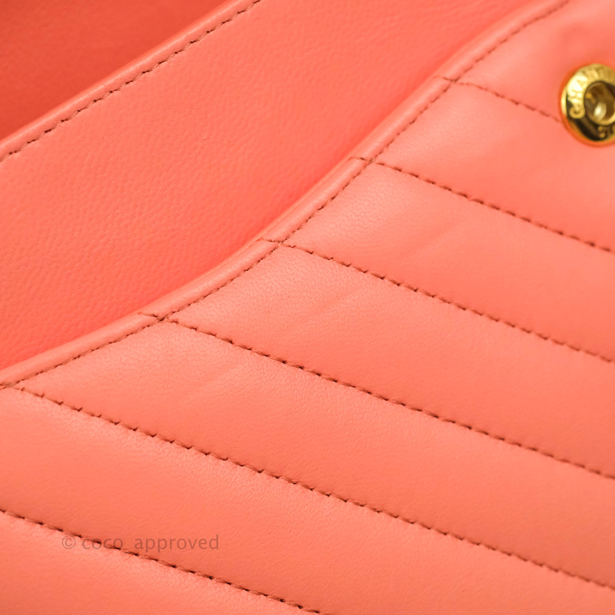 Chanel Classic M/L Medium Chevron Double Flap Bag in Coral Pink Lambskin with Aged Gold Hardware - Luxury Shoulder Bag for Women, Perfect for Parties, Weddings & Special Occasions