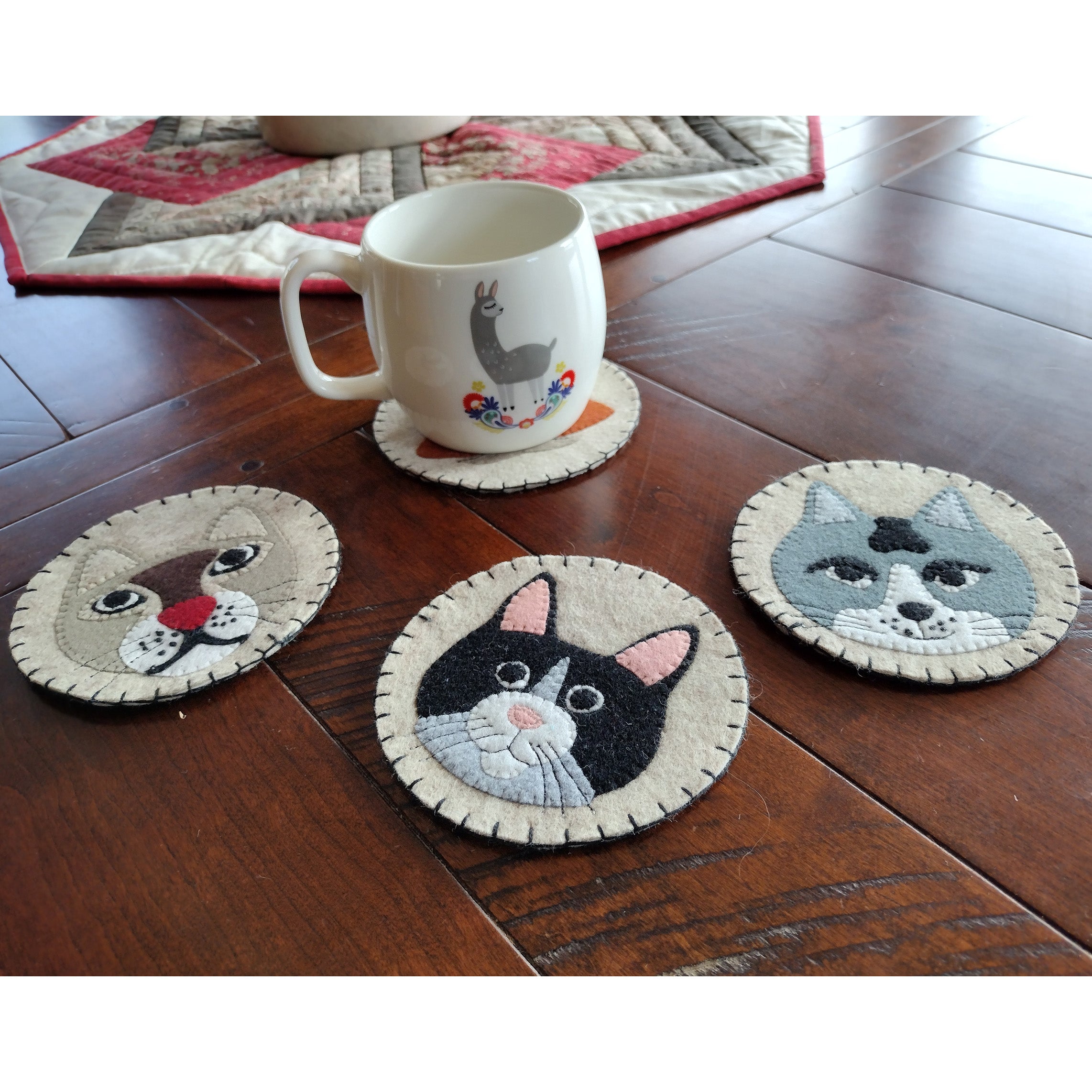 DIY Wool Felt Cat Coaster Kit - Handmade Appliqué Craft Set for Home Decor & Table Protection - Perfect for Tea Cups, Coffee Mugs & Glasses