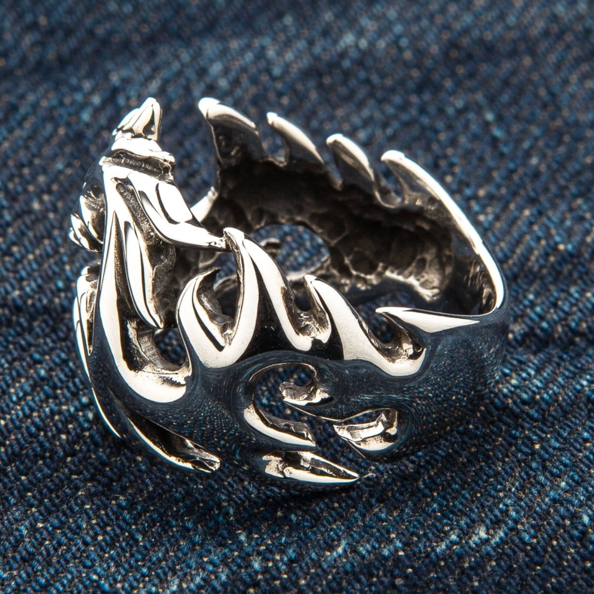 Flame Wolf Sterling Silver Gothic Ring for Men & Women - Dark Aesthetic Jewelry for Punk, Gothic, and Alternative Fashion Lovers - Perfect for Parties, Concerts, and Everyday Wear