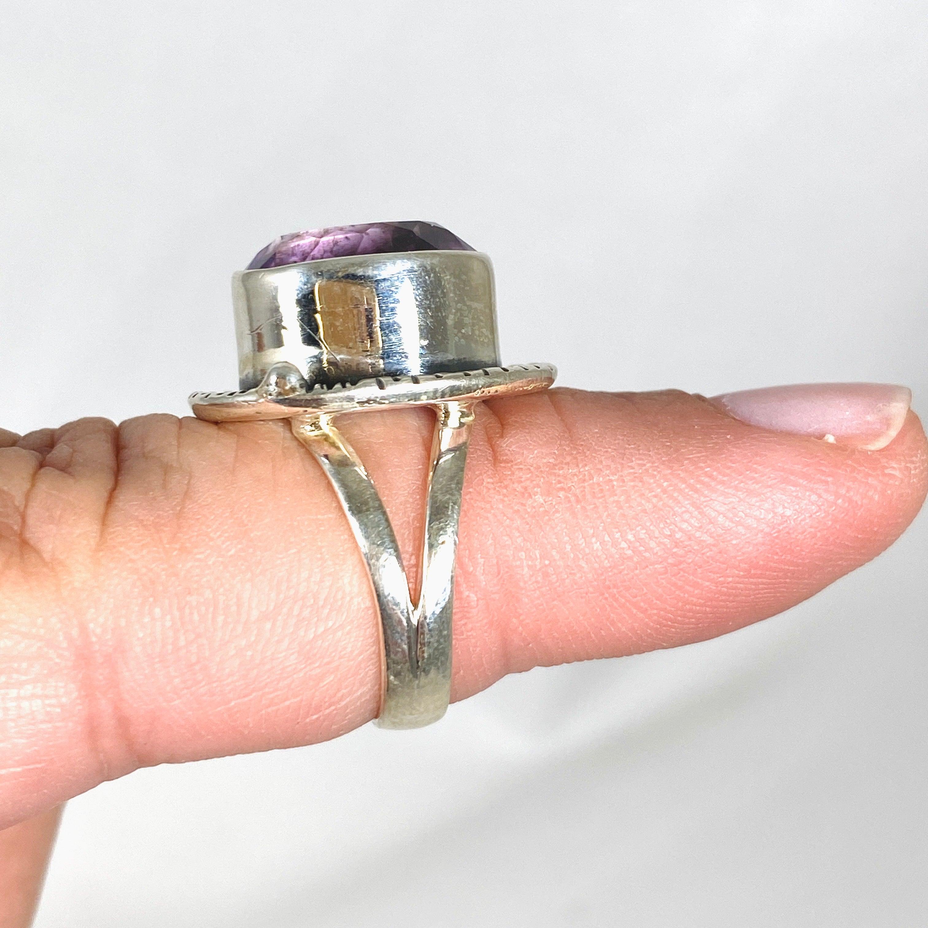 Amethyst Oval Ring for Women - Sterling Silver Detailed Size 6 - KRGJ2955 - Perfect for Weddings, Anniversaries & Everyday Elegance