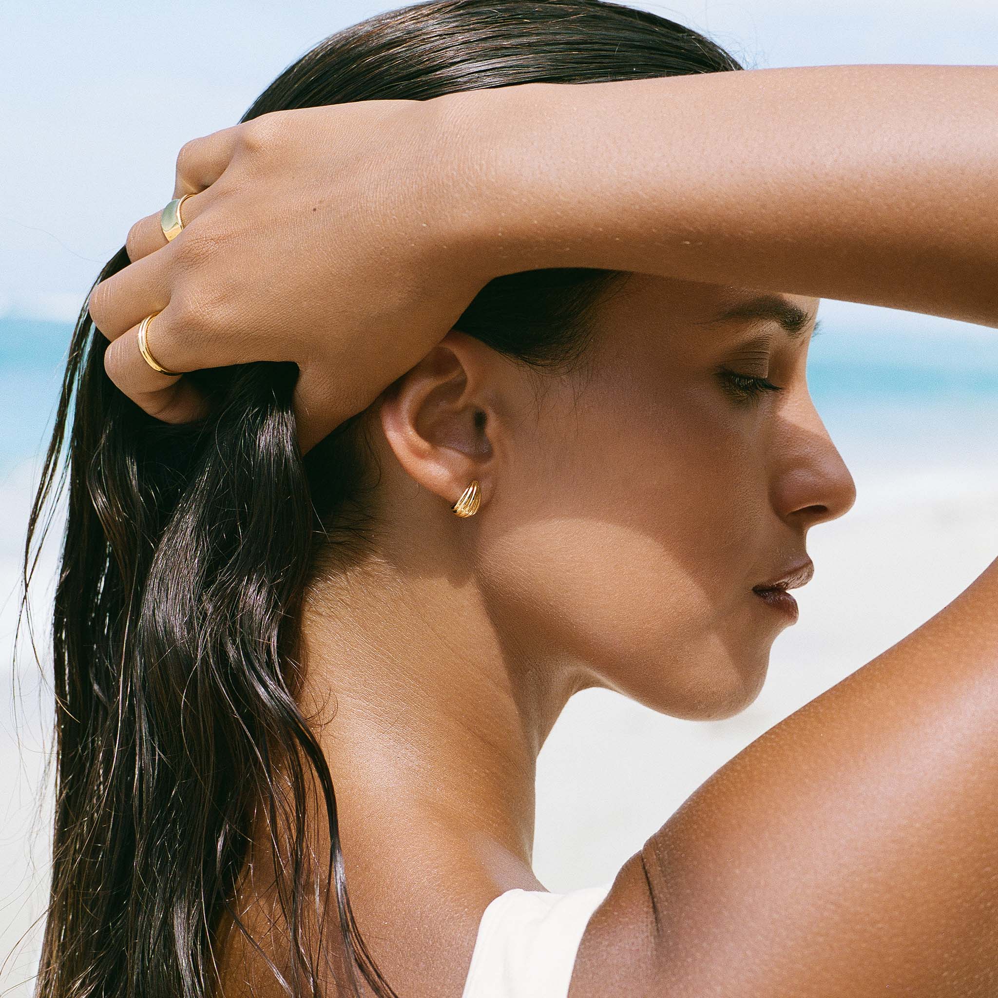 Scalloped Huggie Earrings for Women - Trendy Gold Hoop Earrings for Everyday Wear | Perfect for Casual, Office & Date Night Outfits