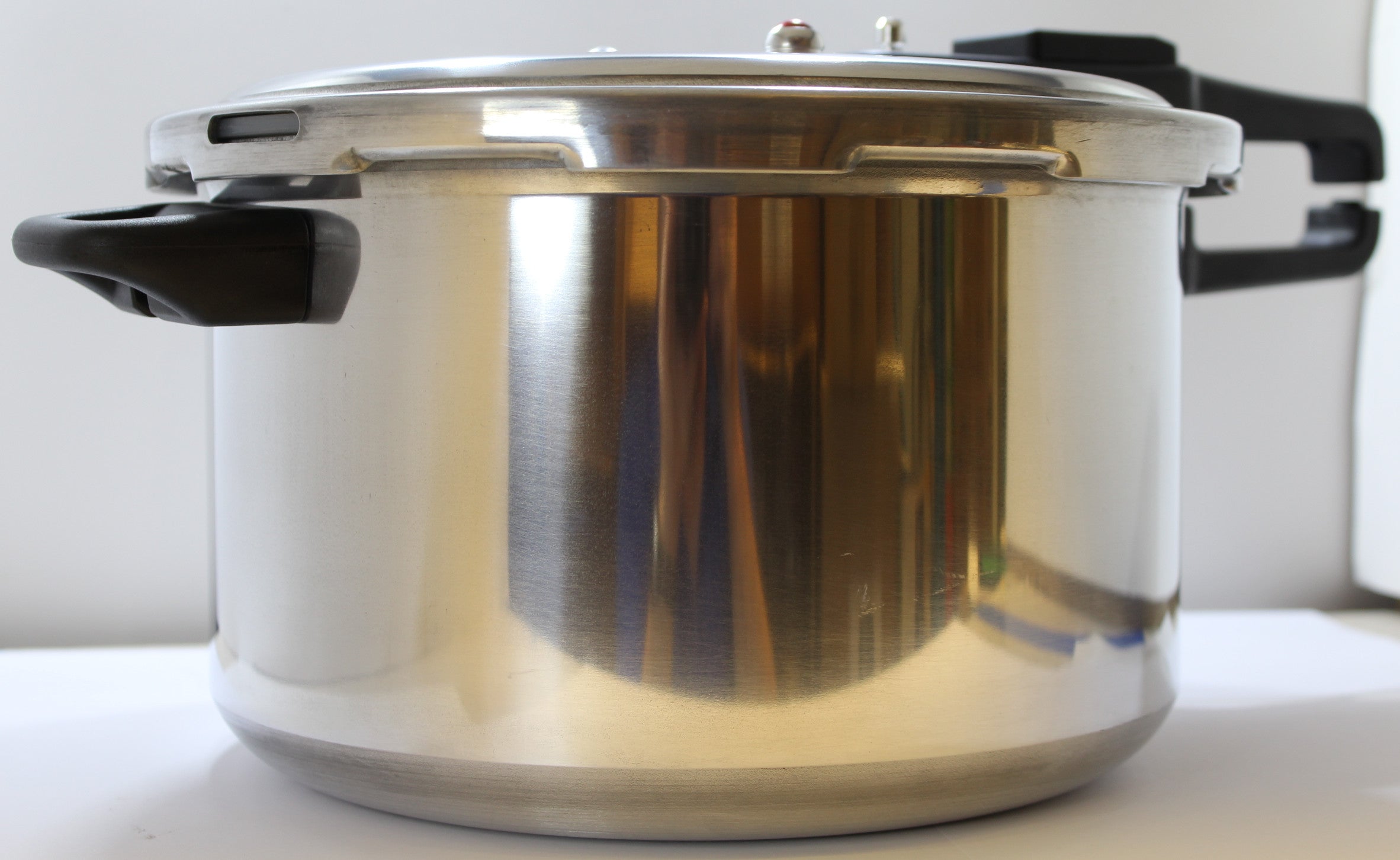 Premium CIC 11L Aluminum Pressure Cooker ASB 11 90 - Fast & Safe Cooking for Soups, Stews & Meal Prep | Ideal for Home Kitchens & Camping