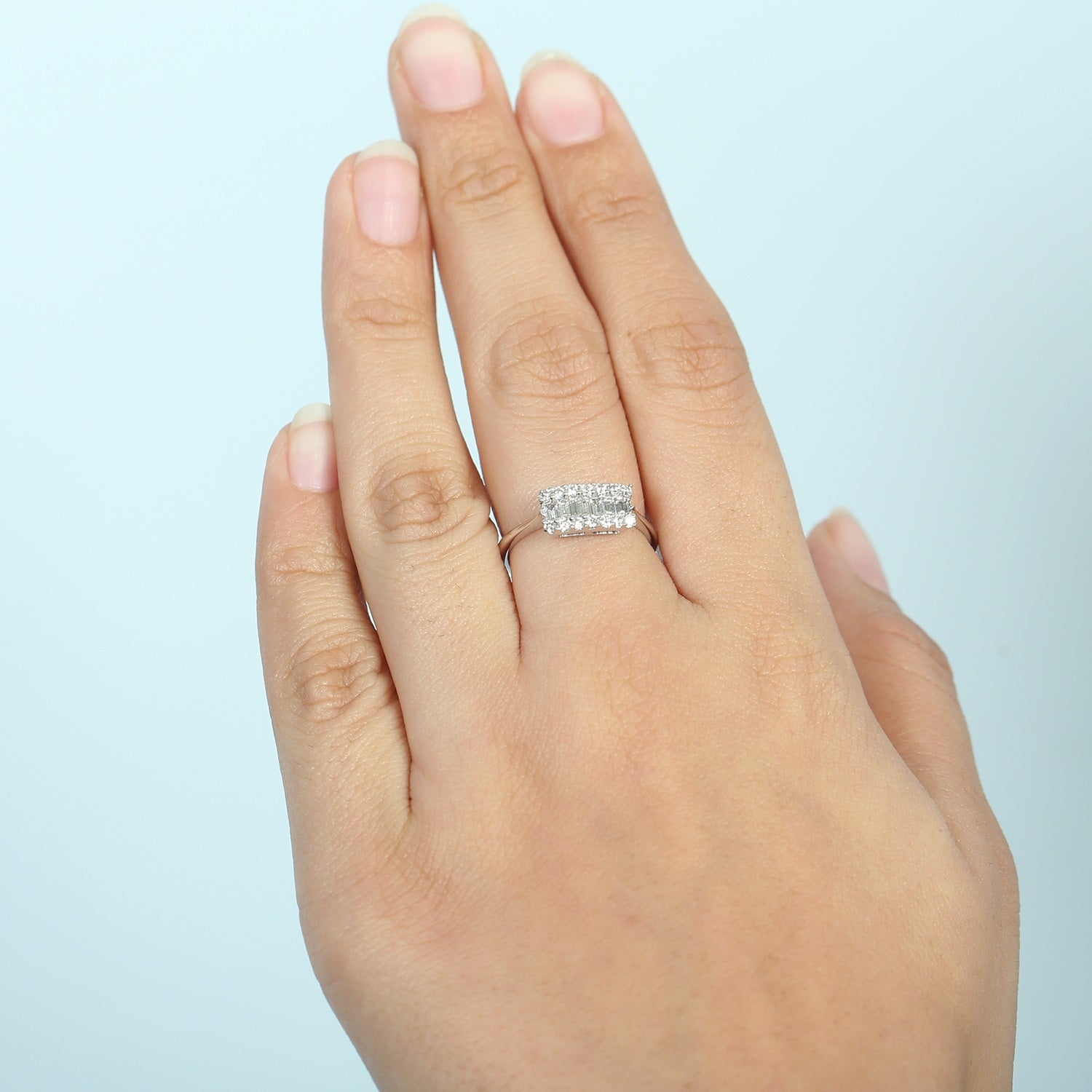18K White Gold Channel Set Baguette Cut Natural Diamond Band Ring for Women – Perfect for Engagement, Wedding, Anniversary & Everyday Elegance