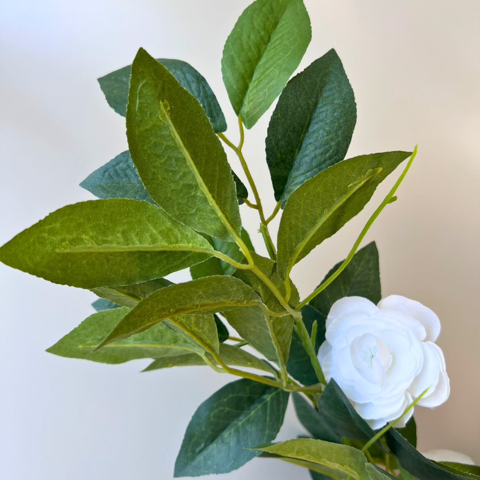 Camellia Flower Garland UV Resistant 190cm White - Perfect for Wedding Decor, Home Party, and Garden Aisle Decoration