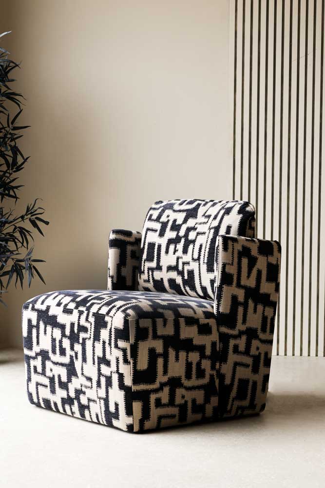 Stylish Monochrome Pattern Club Chair - Modern Accent Chair for Living Room, Lounge, or Office - Perfect for Home Decor and Relaxation