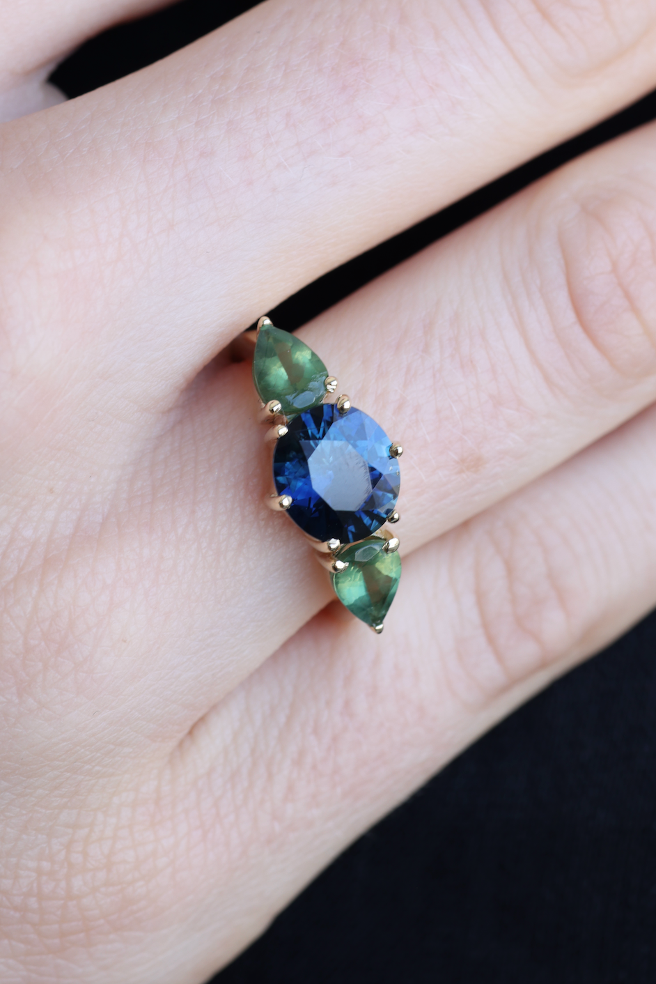 14K Yellow Gold Sapphire & Apatite Ring for Women - Elegant Jewelry Gift for Anniversary, Birthday & Special Occasions