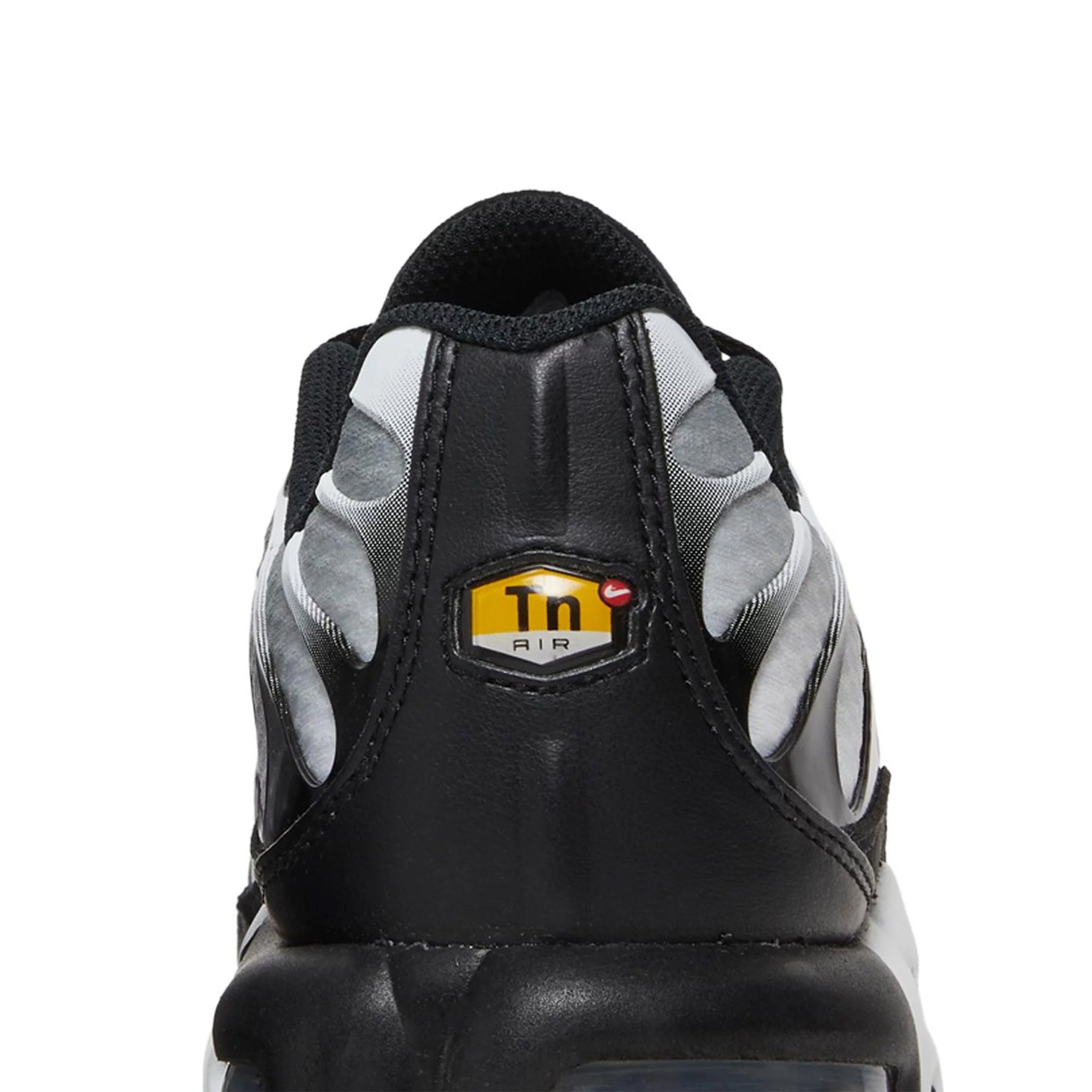 Nike Air Max Plus TN 'Black Metallic Silver' Men's Running Shoes 2022 - Comfortable Cushioned Sneakers for Jogging, Gym Workouts & Streetwear Fashion