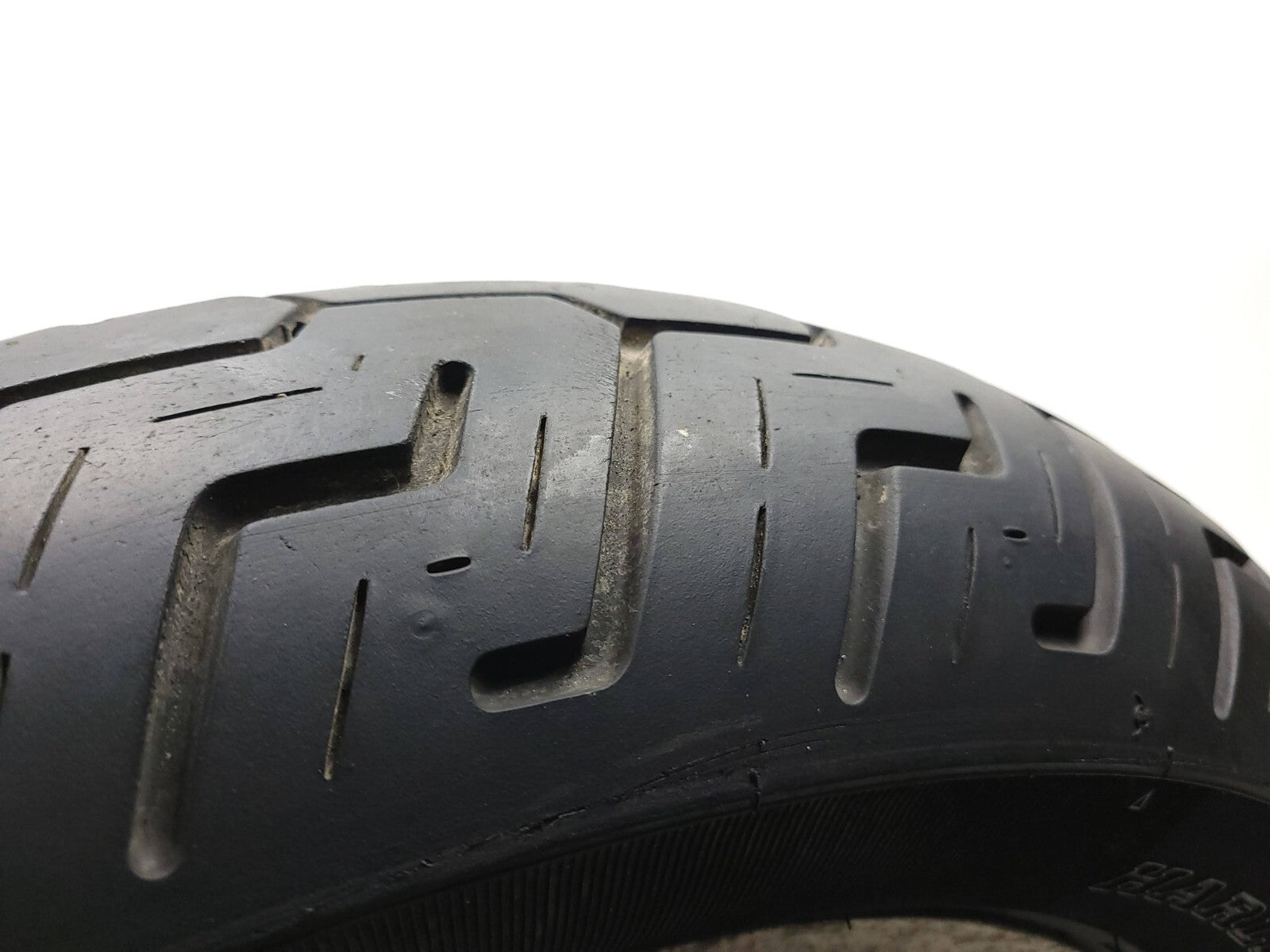 Harley Davidson Sportster 883 1200 Rear Wheel Rim & Tire 150/80B16 OEM Replacement - Perfect for Motorcycle Upgrades & Custom Builds