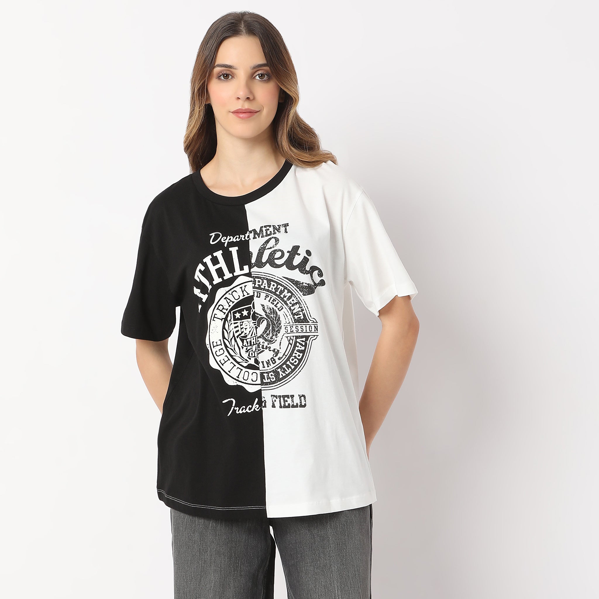 Oversized Graphic T-Shirt for Men & Women - Trendy Streetwear & Casual Wear - Perfect for Everyday Outfits, Parties, and Weekend Outings