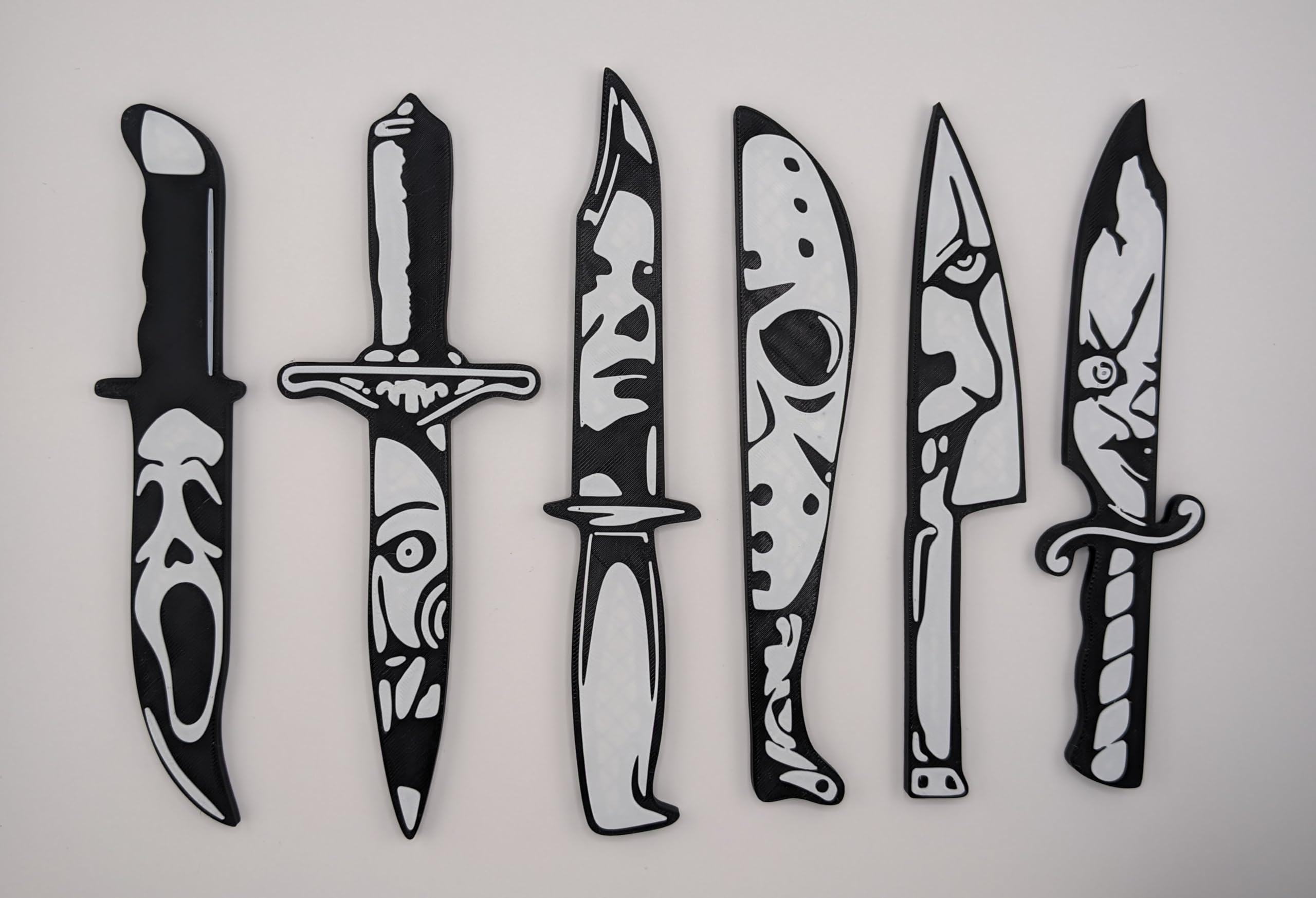 3D Printed Horror Film Villain Knife Magnet Set - Halloween Decor, Fridge Accessories for Horror Fans & Movie Lovers - Perfect for Halloween Party, Haunted House & Horror Themed Rooms