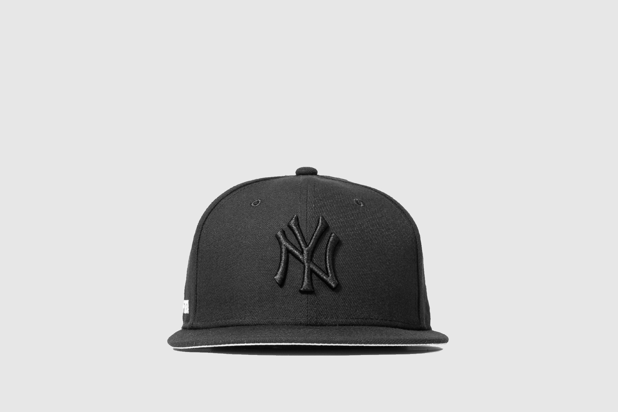 GORE-TEX New York Yankees 59FIFTY X Packer Hat - Waterproof Baseball Cap for Men - Perfect for Outdoor Sports & Cold Weather