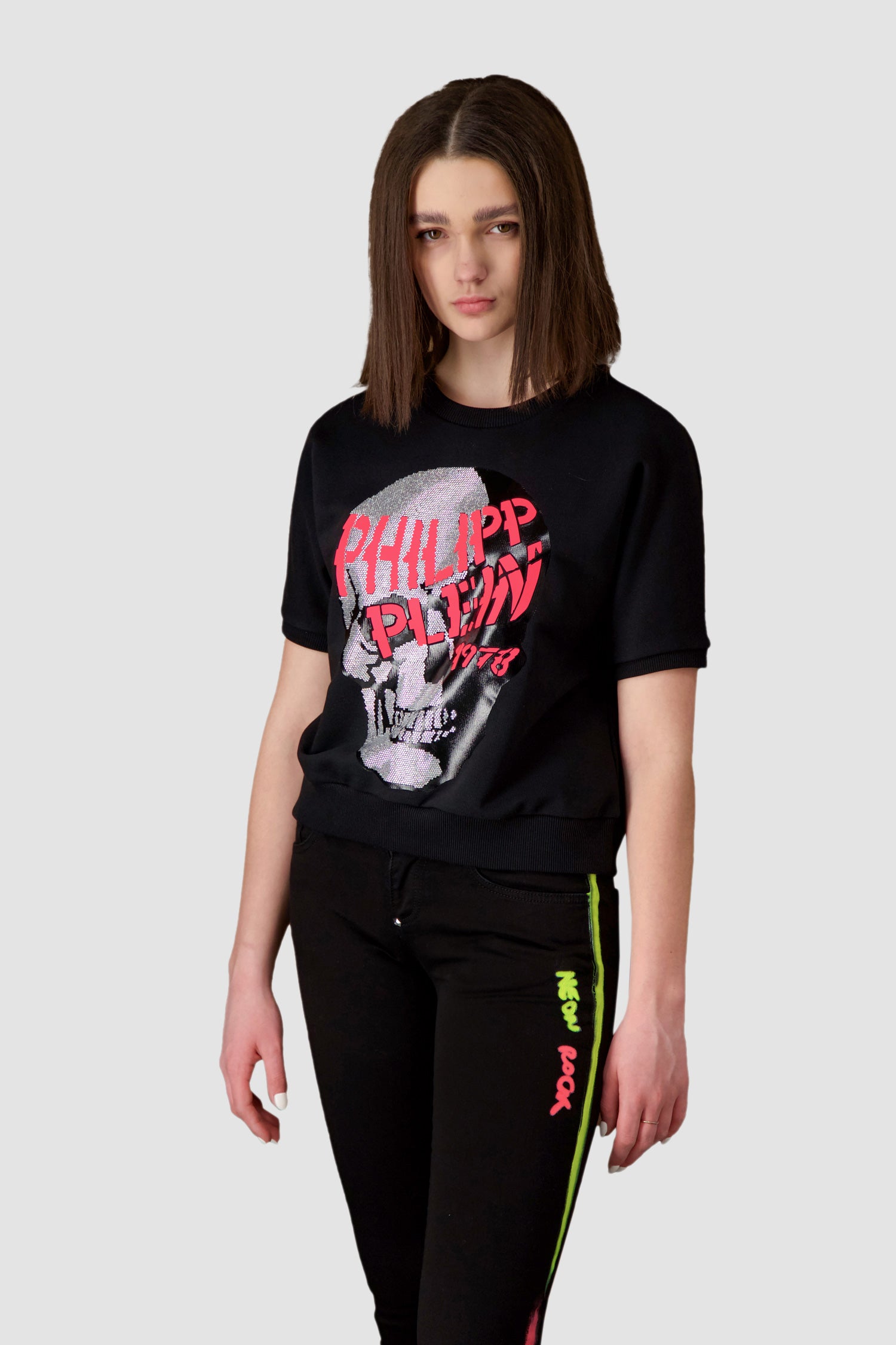 Philipp Plein Black Fuchsia SS Skull Strass Sweatshirt | Women's Luxury Embellished Pullover | Streetwear Fashion for Casual Outings & Nightlife