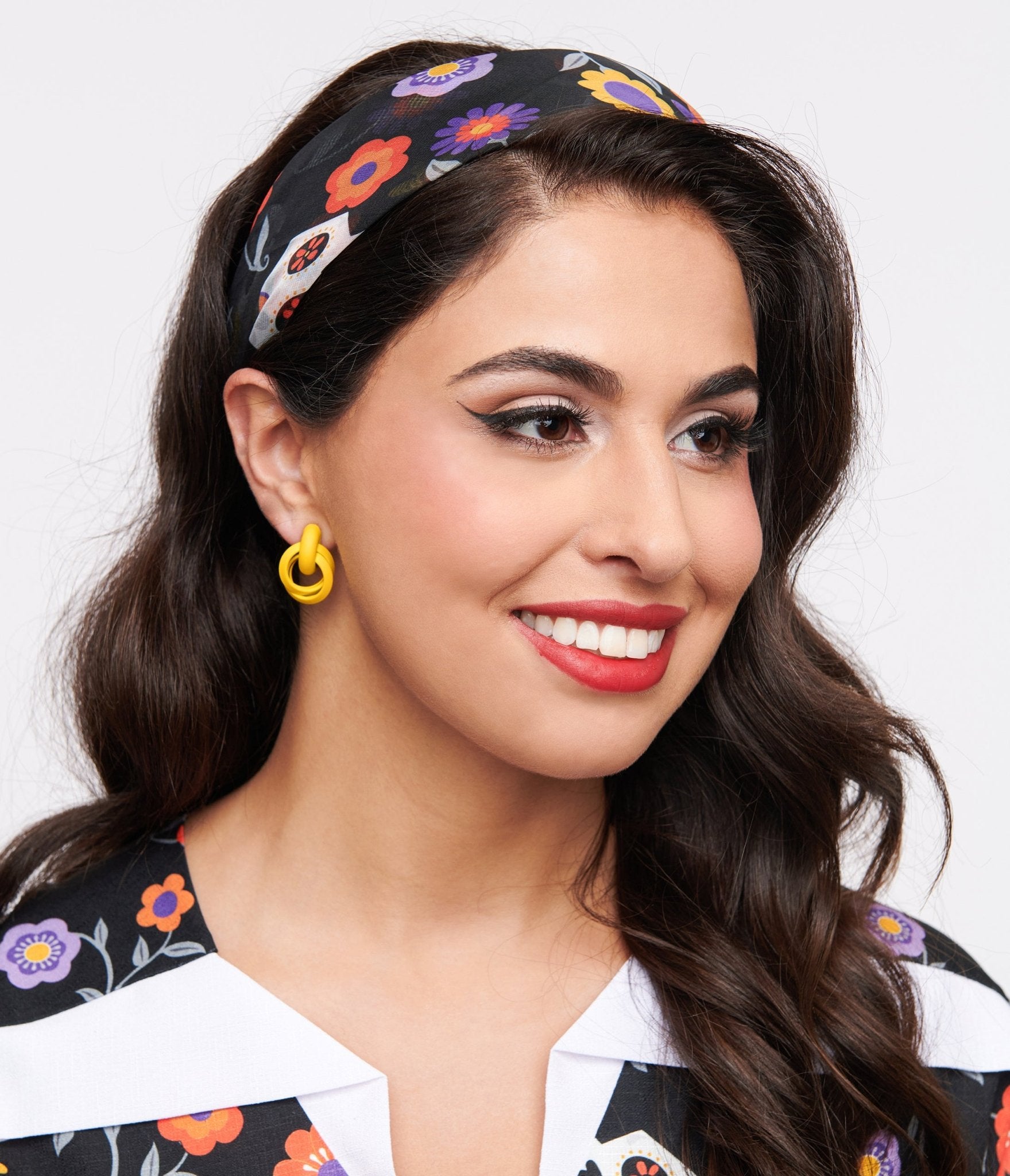 Vintage 1950s Dia De Los Muertos Sugar Skull Print Hair Scarf - Retro Mexican Day of The Dead Fashion Accessory for Women - Perfect for Halloween, Costume Parties & Cultural Celebrations