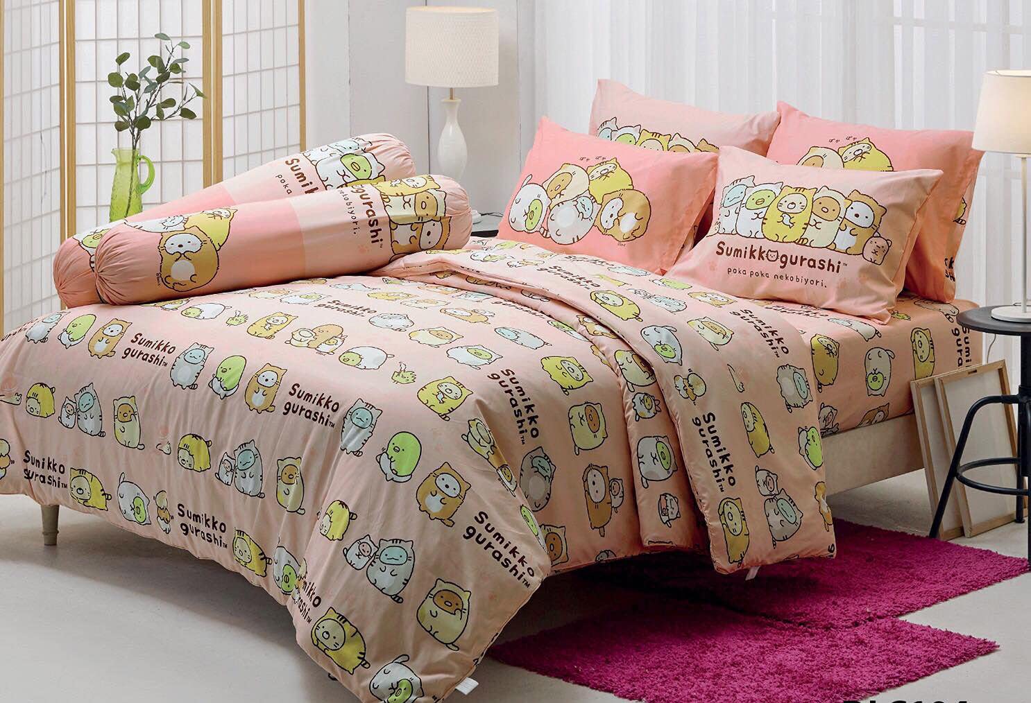 Official Licensed Sumikko Gurashi Cute Bedding Set - Twin Size (Pink104) with Sheet Set & Comforter (Set A+1) | Kawaii Anime Home Decor for Kids Room, Dorm & Gift