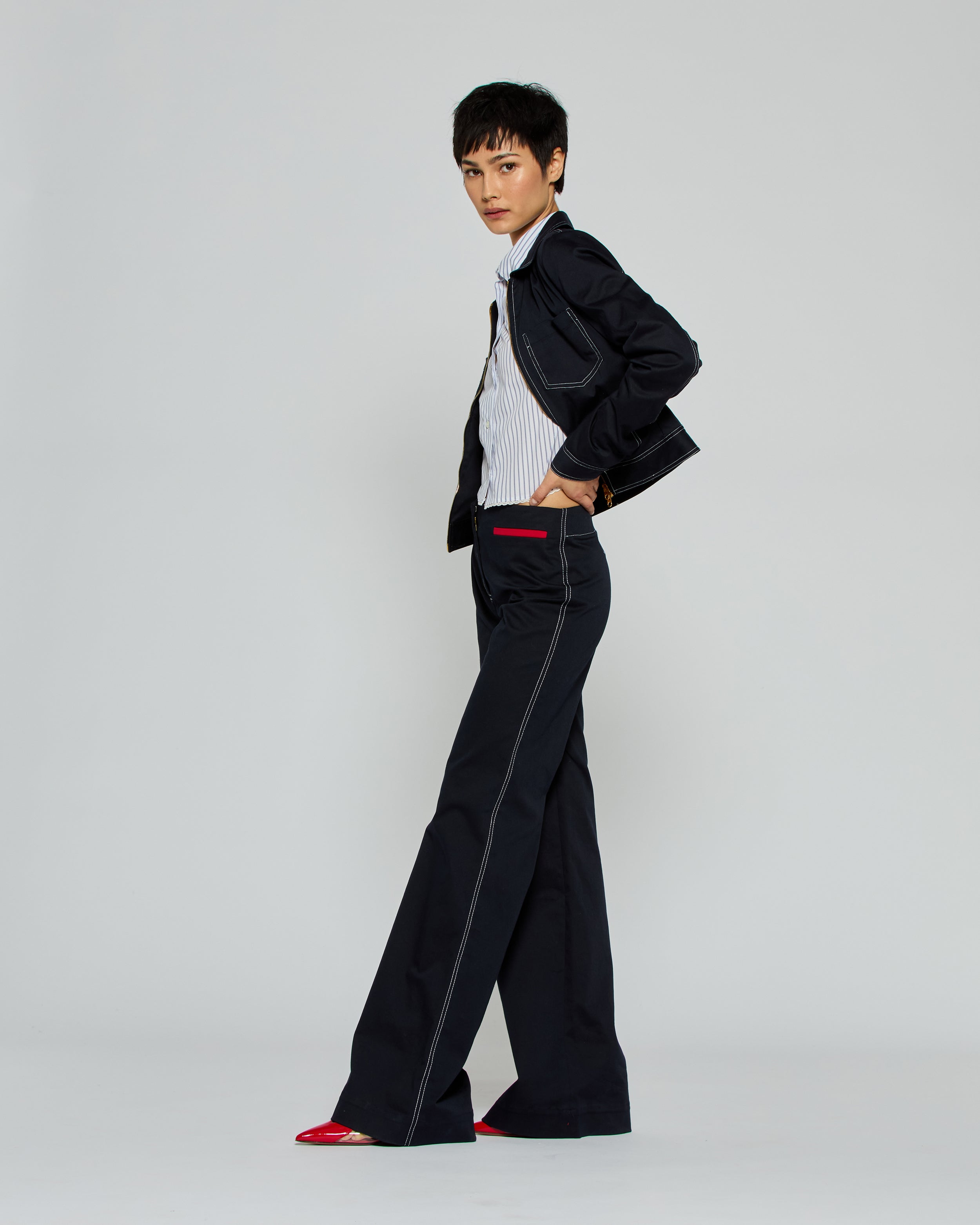 Flare Pants for Women with Contrast Pockets - Dark Blue High Waisted Wide Leg Trousers for Office, Casual Wear & Date Night Outfits