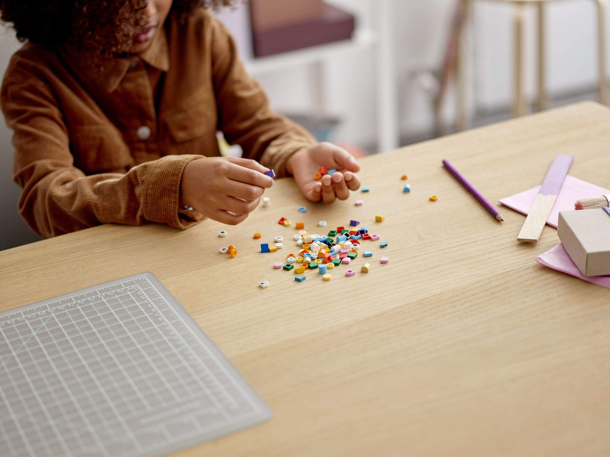 LEGO DOTS Series 4 41931 DIY Craft Kit - 105pc Creative Tile Decorations for Kids Bracelets & Room Decor | Fun Collectible Building Toys for Creative Play | Birthday Gifts for Boys & Girls Ages 6+ | New 2021 Design