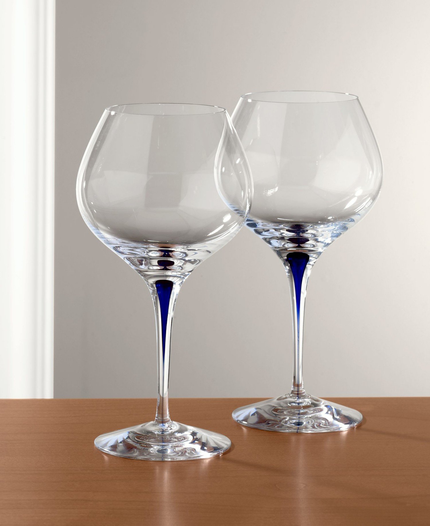 Orrefors Intermezzo Blue Aroma Glasses Set of 2 - Elegant Crystal Wine Glasses for Red Wine, Whiskey & Cocktails - Perfect for Dinner Parties, Gifts & Home Decor
