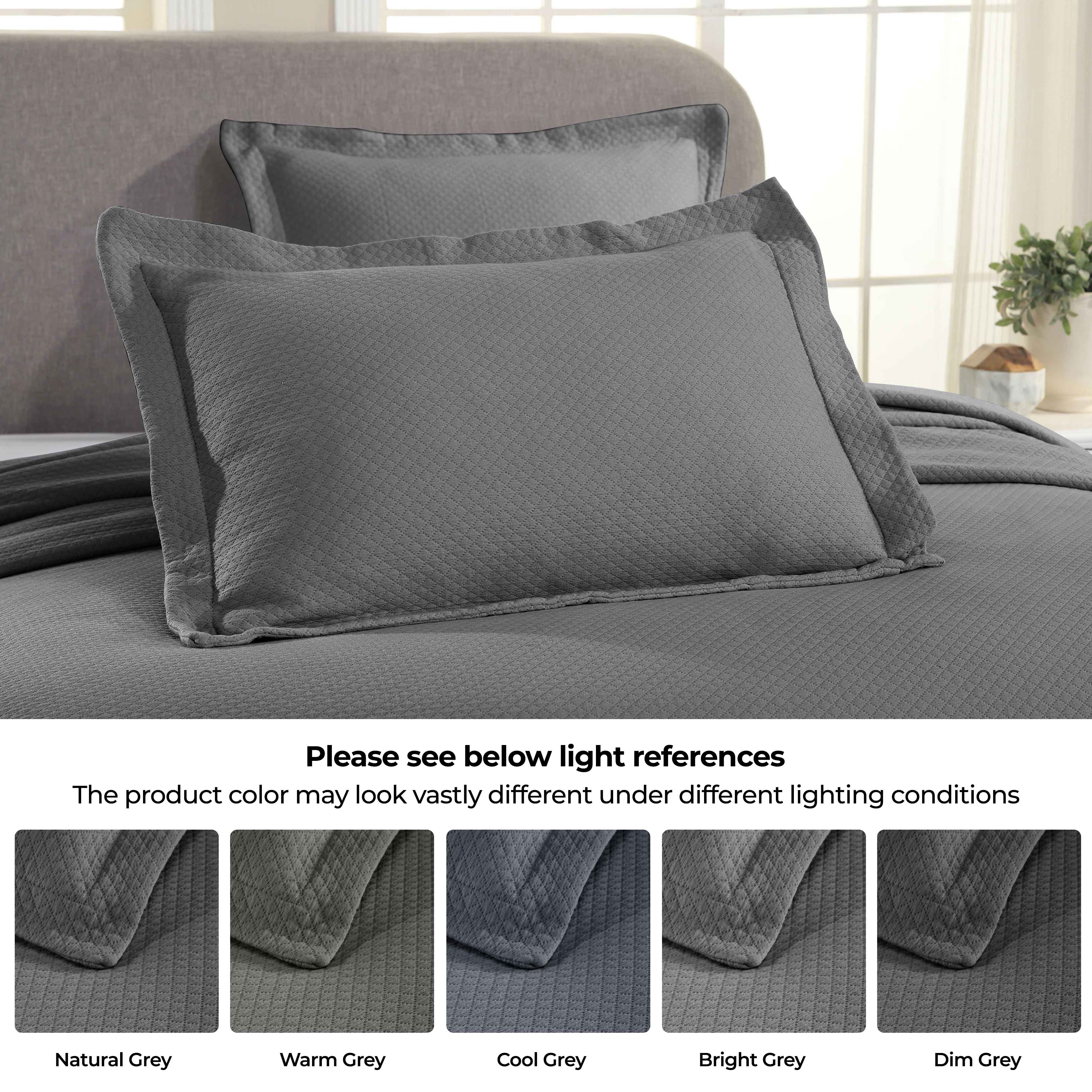 Luxury Jacquard Matelassé Cotton Diamond Solitaire Bedspread Set - Queen Size Bedding Coverlet for Master Bedroom, Guest Room & Hotel Decor