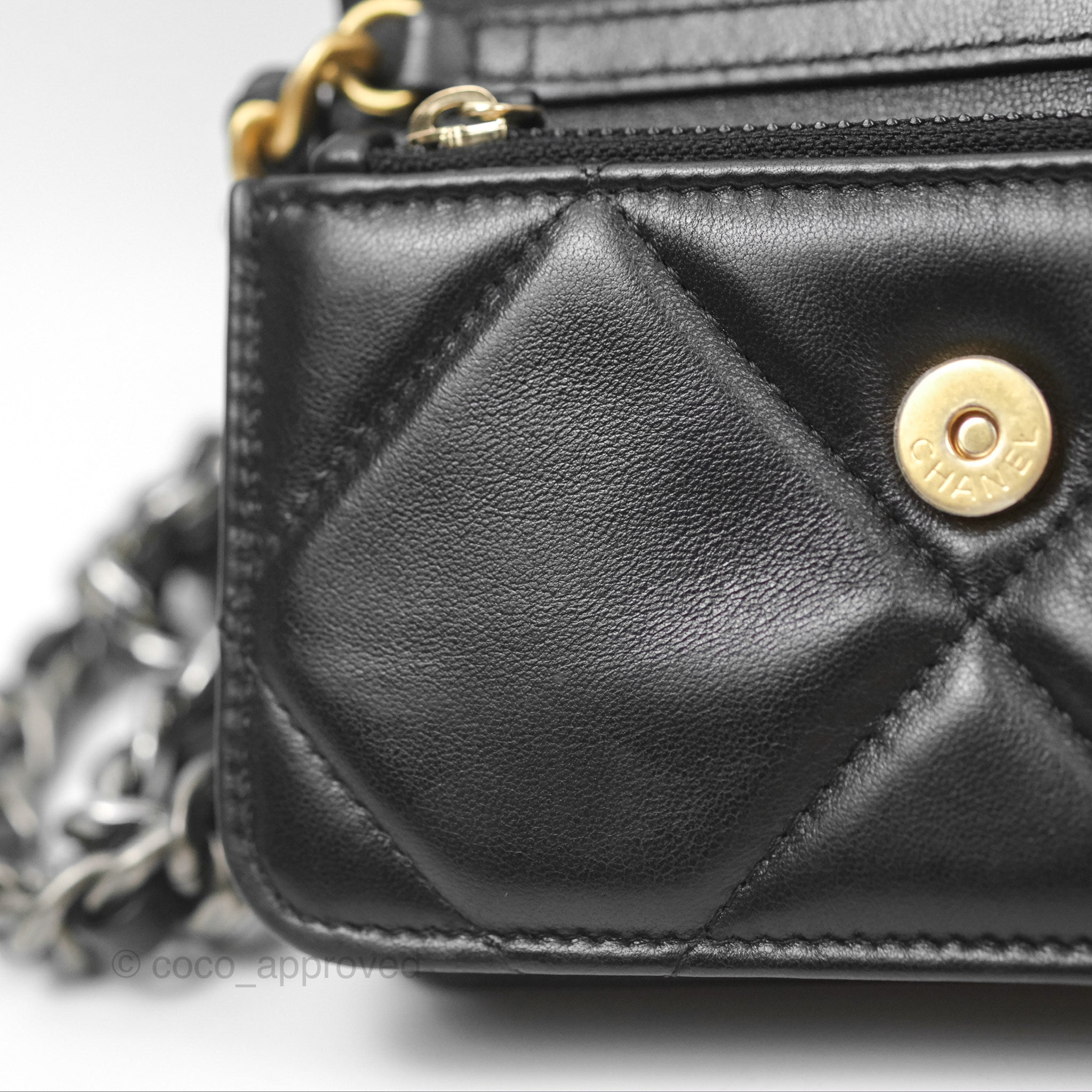 Chanel 19 Clutch With Chain Black Lambskin Mixed Hardware - Luxury Designer Crossbody Bag for Women, Perfect for Evening Parties & Special Occasions