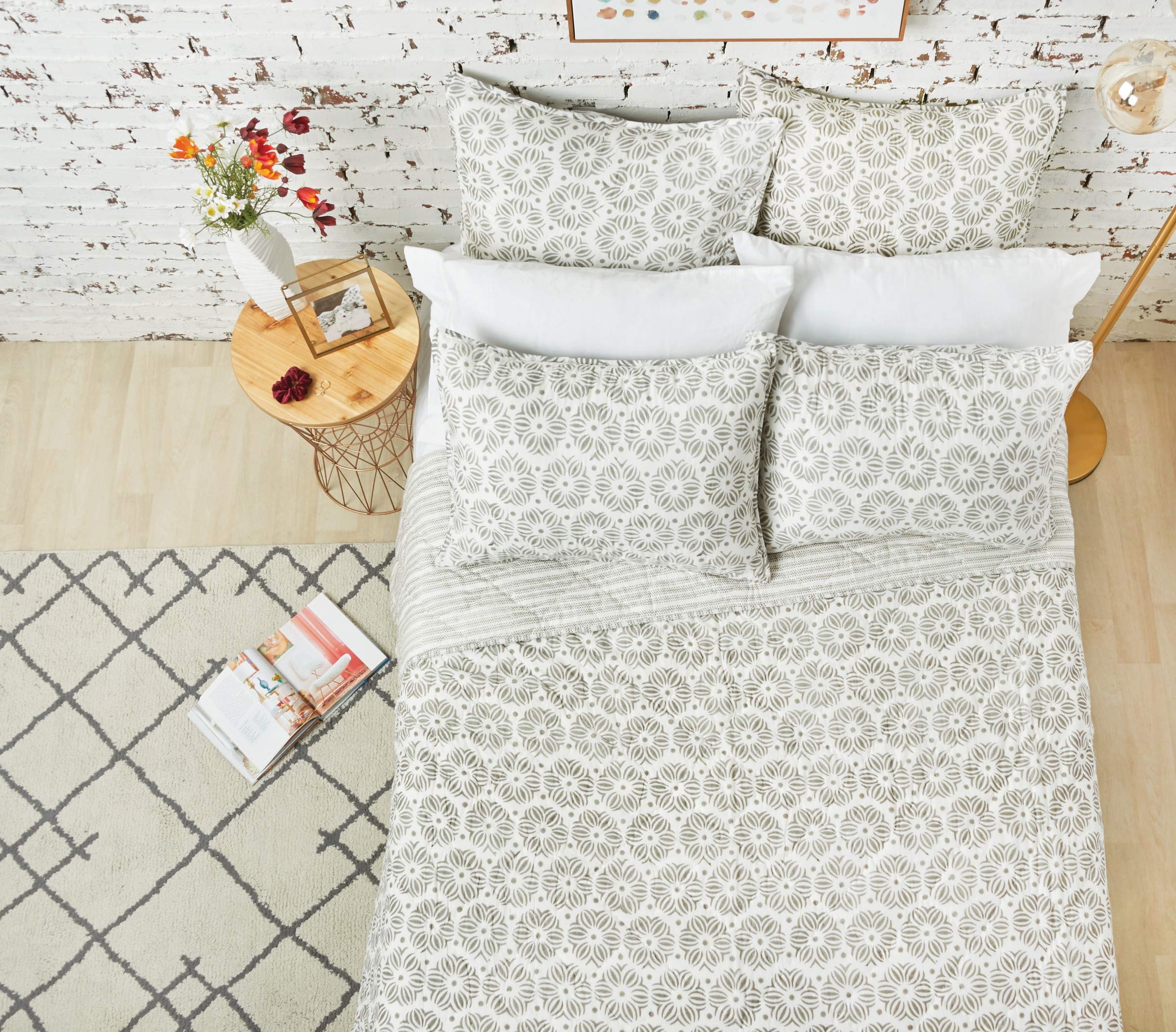 Carol & Frank Midge Queen Quilt - 90