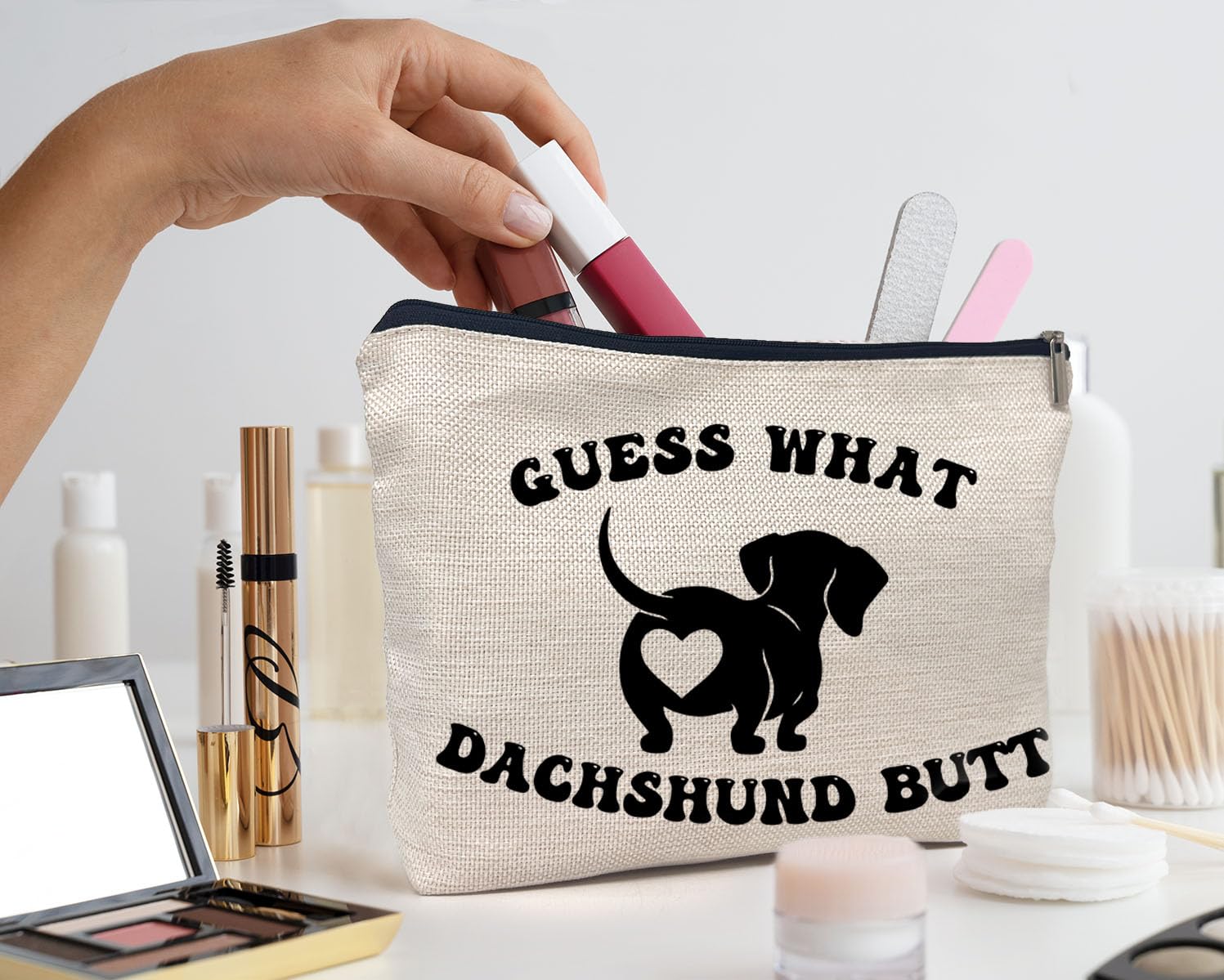**IWXYI Dachshund Makeup Bag for Women - Waterproof Travel Cosmetic Pouch, Cute Dachshund Design Toiletry Bag for Makeup Brushes & Essentials - Perfect Gift for Her, Ideal for Travel, Gym & Daily Use**