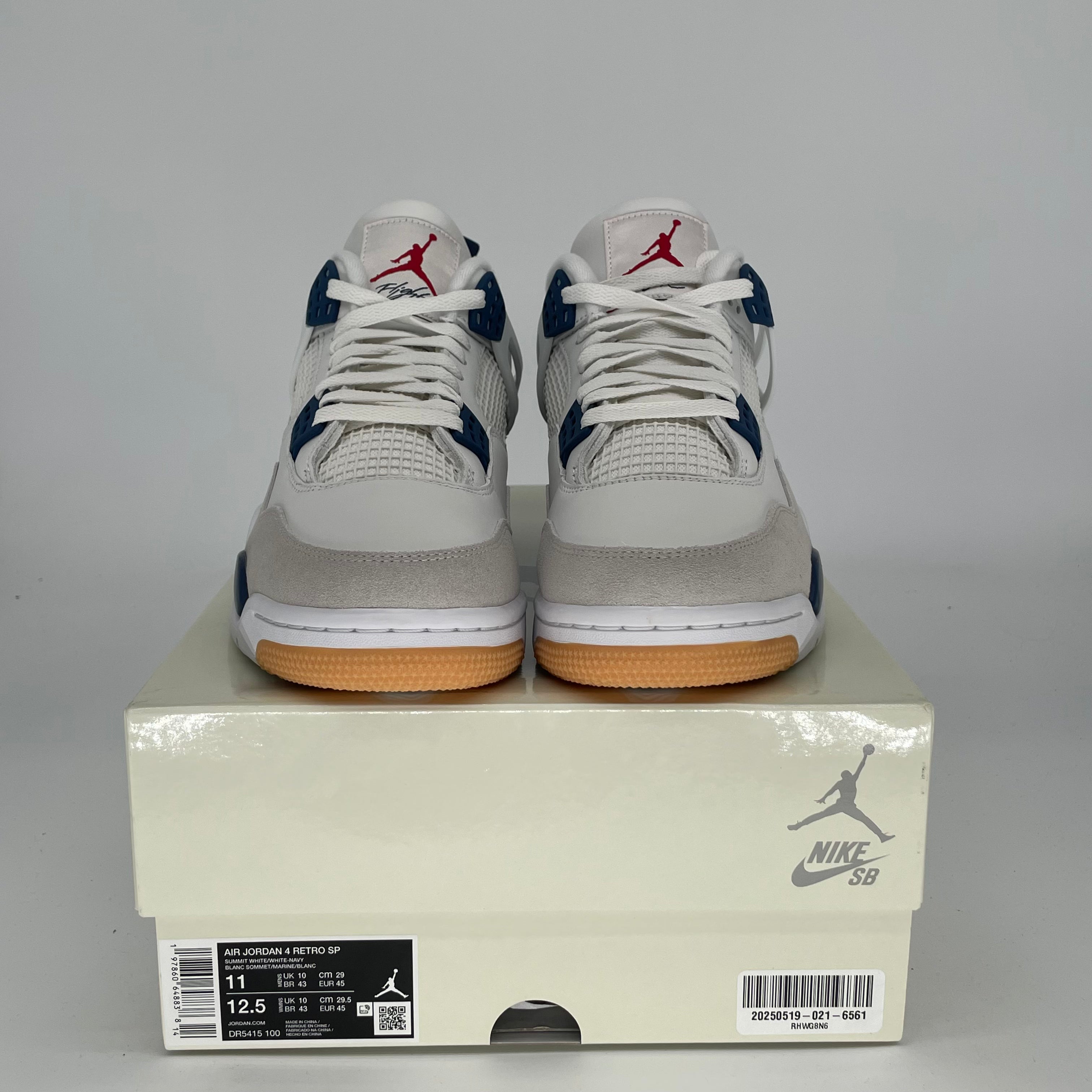 Original Title: AIR JORDAN 4 SB NAVY SIZE 11/12.5W DR5415 100   Optimized Title: **Authentic Air Jordan 4 SB Navy Blue Sneakers - Men's Size 11 & Women's Size 12.5W (Style DR5415-100) - Perfect for Skateboarding & Streetwear Fashion**
