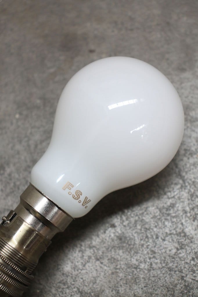6W B22 Filament LED A60 Round 2200K Warm White Opal Bulb - Dimmable Vintage Edison Light for Bedroom, Living Room, Cafe & Restaurant Lighting