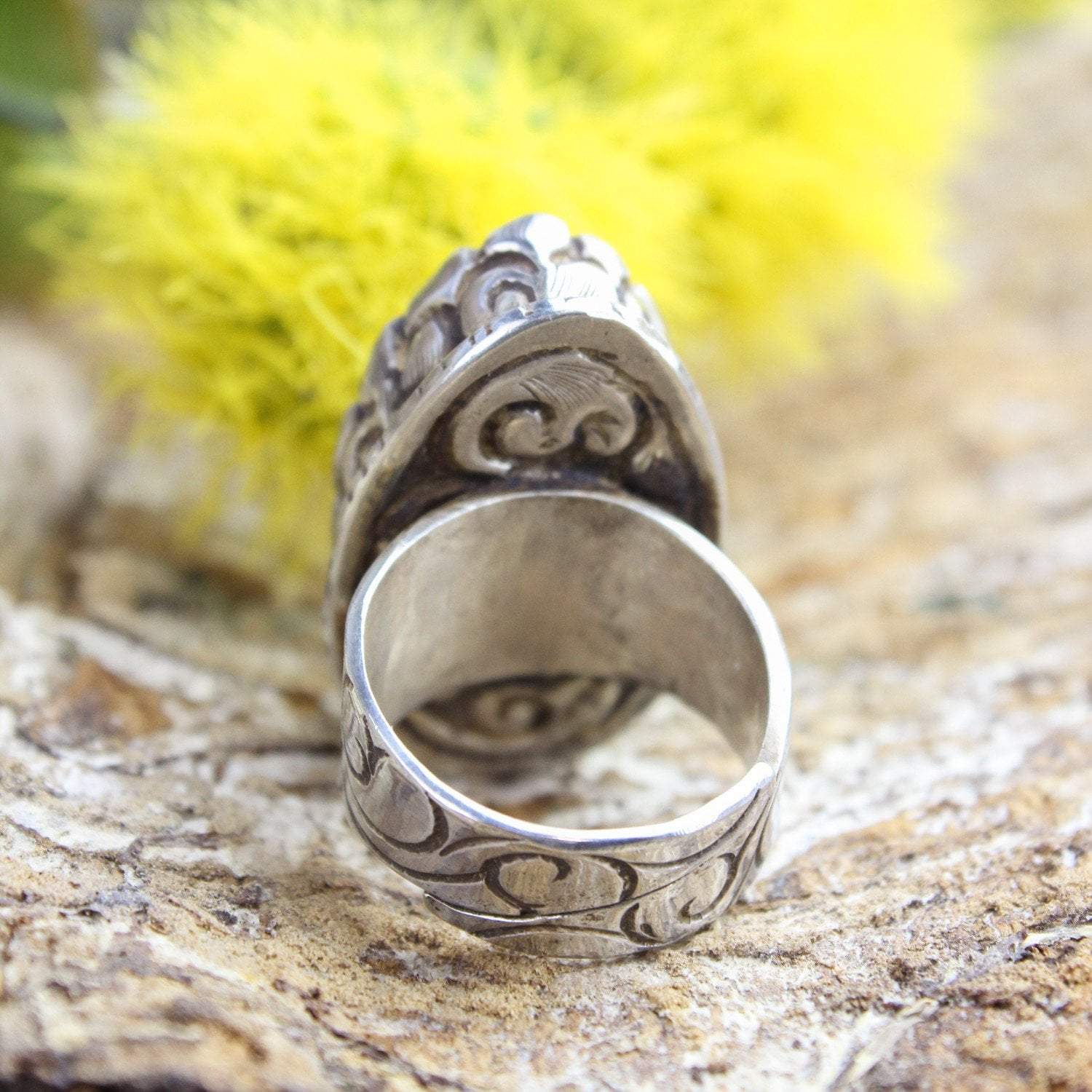 Guanyin Compassion Ring - Buddhist Prayer Jewelry for Meditation & Spiritual Protection - Perfect for Yoga, Mindfulness & Daily Wear