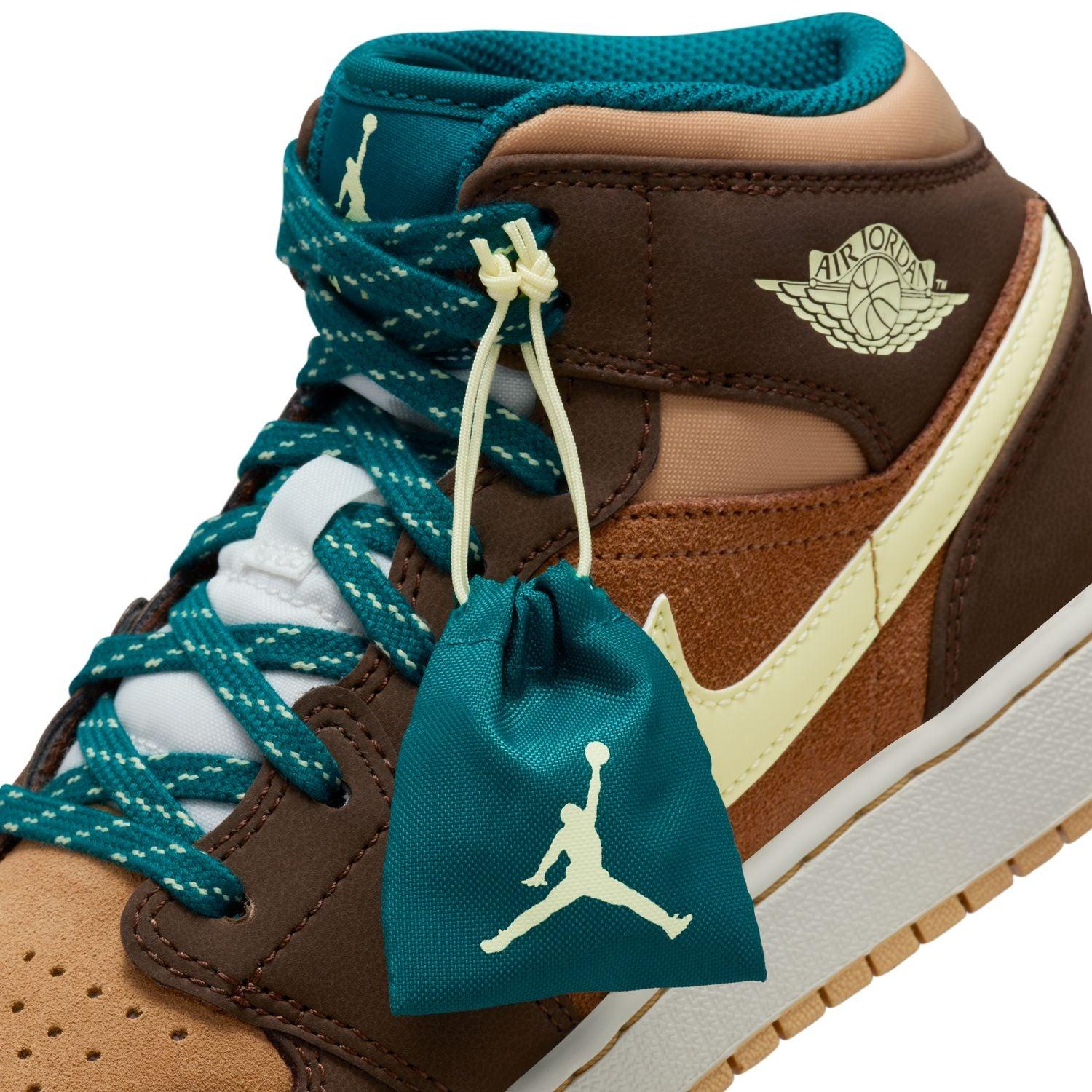 Kids Air Jordan 1 Mid SE 'Cacao Wow' Basketball Shoes - Stylish Sneakers for Boys & Girls - Perfect for School, Sports & Casual Wear