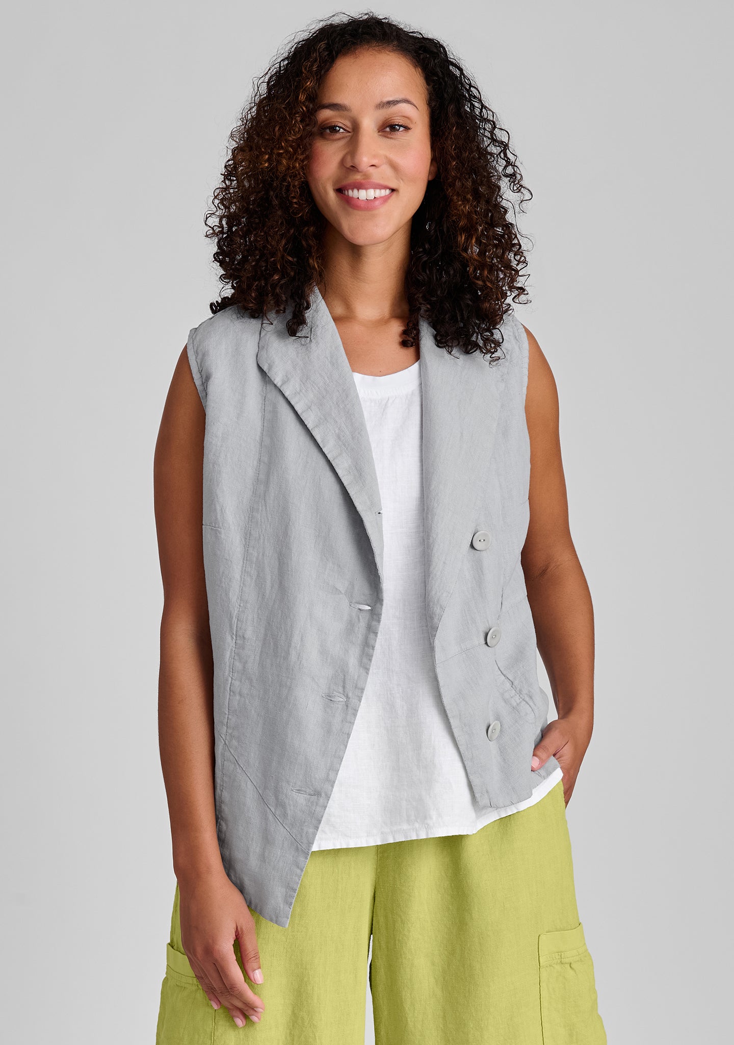 Stylish Chelsea Linen Vest for Women - Breathable Summer Fashion Top - Perfect for Casual Outings, Beach Cover-ups & Layering