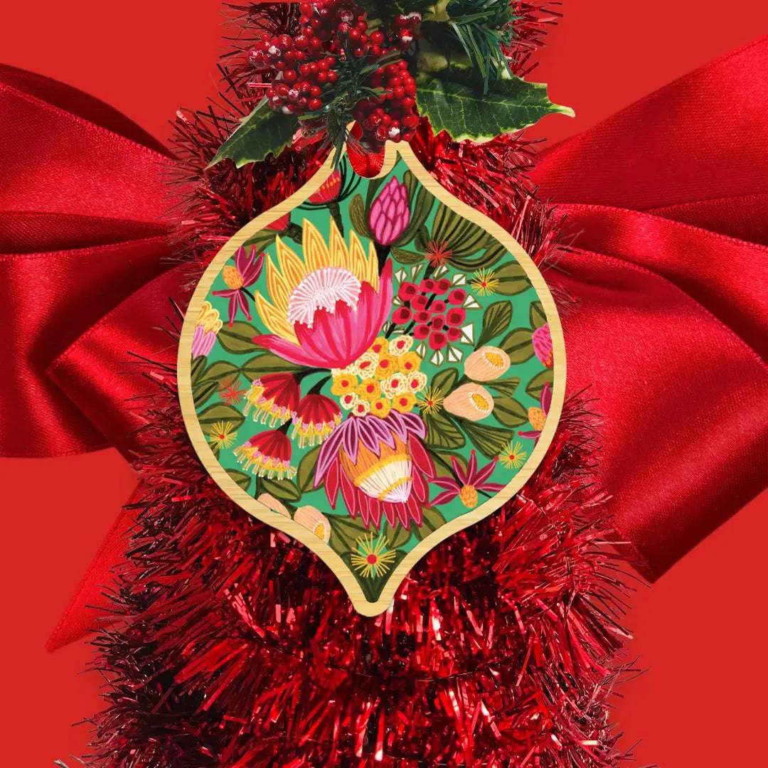 King Proteas Christmas Bauble - Handmade Floral Ornament for Holiday Tree Decor, Festive Home & Office Decoration