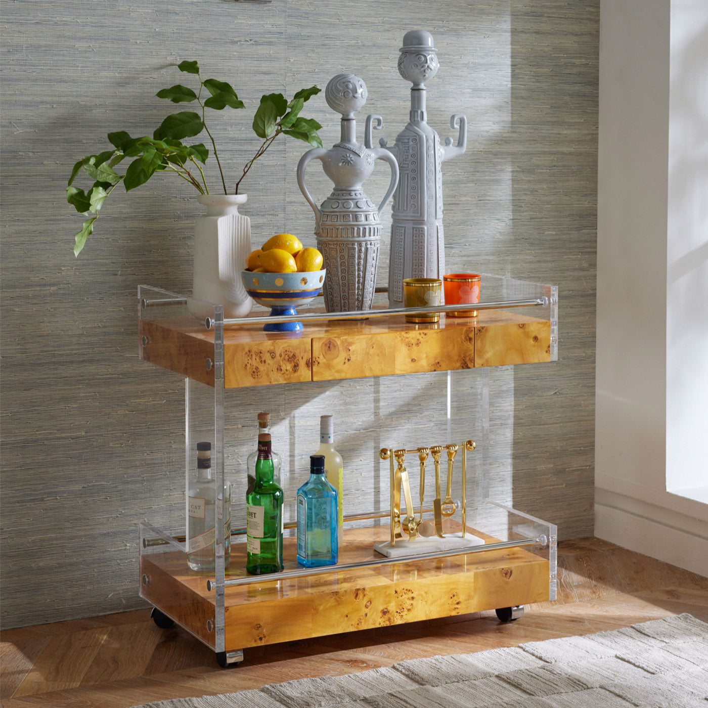 Elegant Utopia Glass Decanter for Women - Perfect for Wine, Whiskey & Cocktails - Ideal for Home Bar, Gifts & Special Occasions