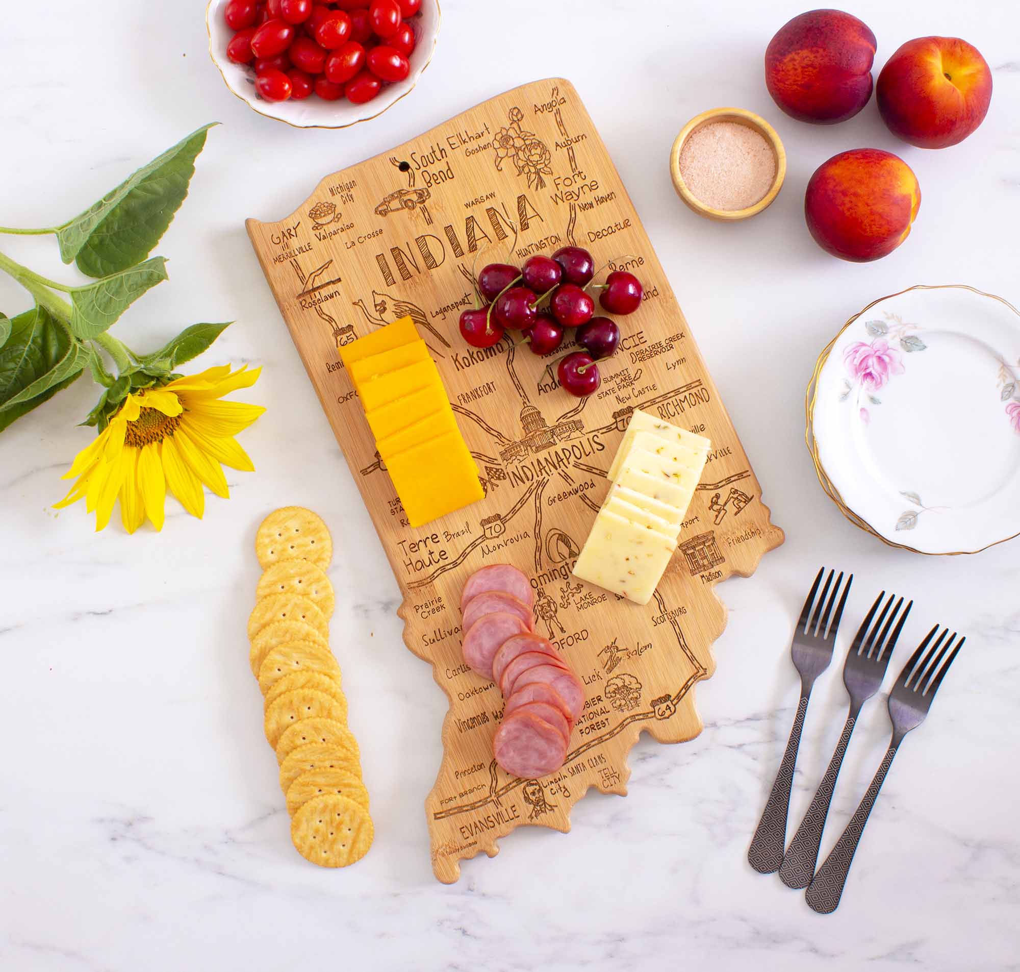 Premium Indiana-Themed Wooden Cutting Board - 15 3/4 x 10 Inches - Perfect for Kitchen Prep, Charcuterie Boards & Home Decor