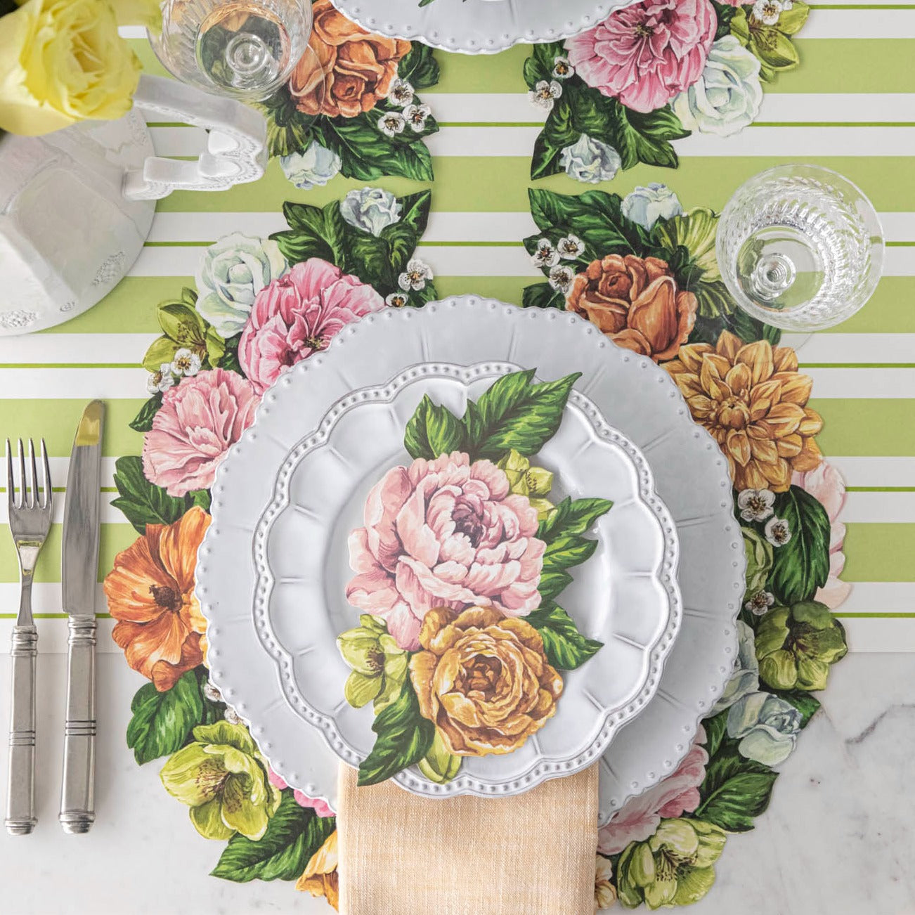 Elegant Die-Cut Derby Wreath Placemat for Table Setting - Perfect for Holiday Dinner Parties, Weddings & Home Decor