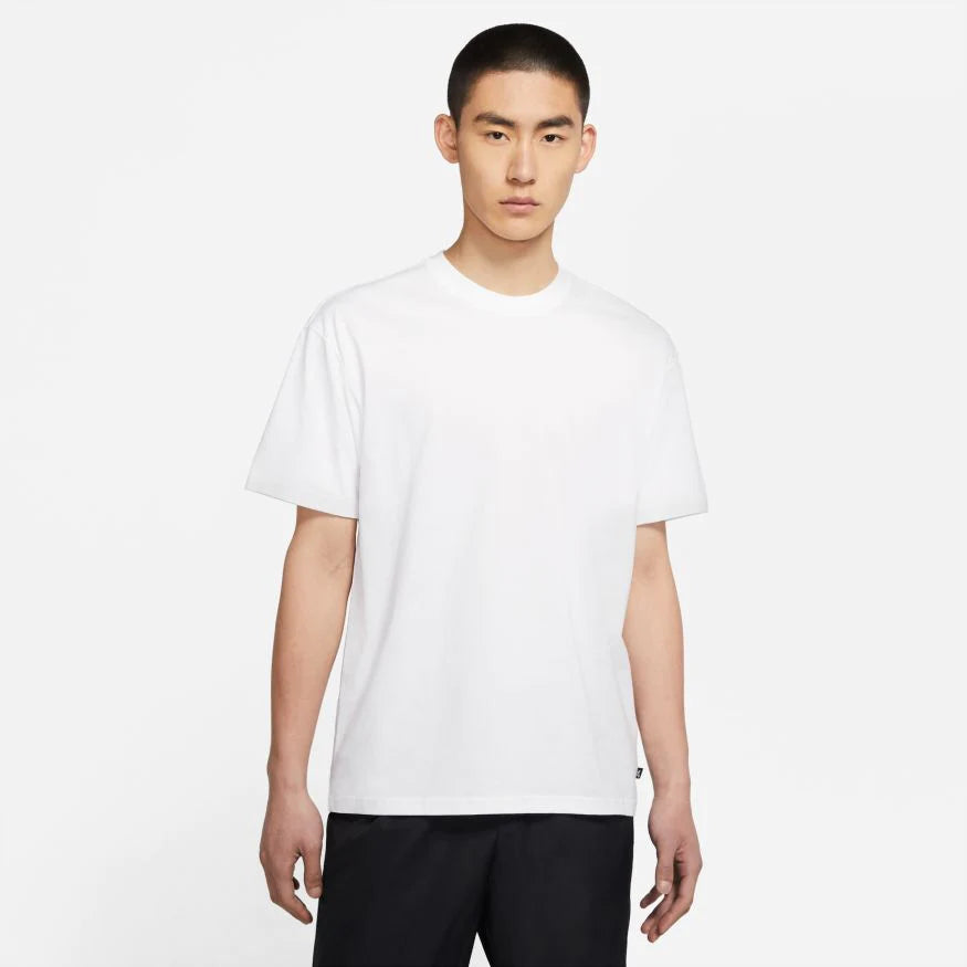 Nike SB Essentials T-Shirt for Men - Classic White Cotton Tee - Comfortable Casual Wear for Skateboarding & Street Style