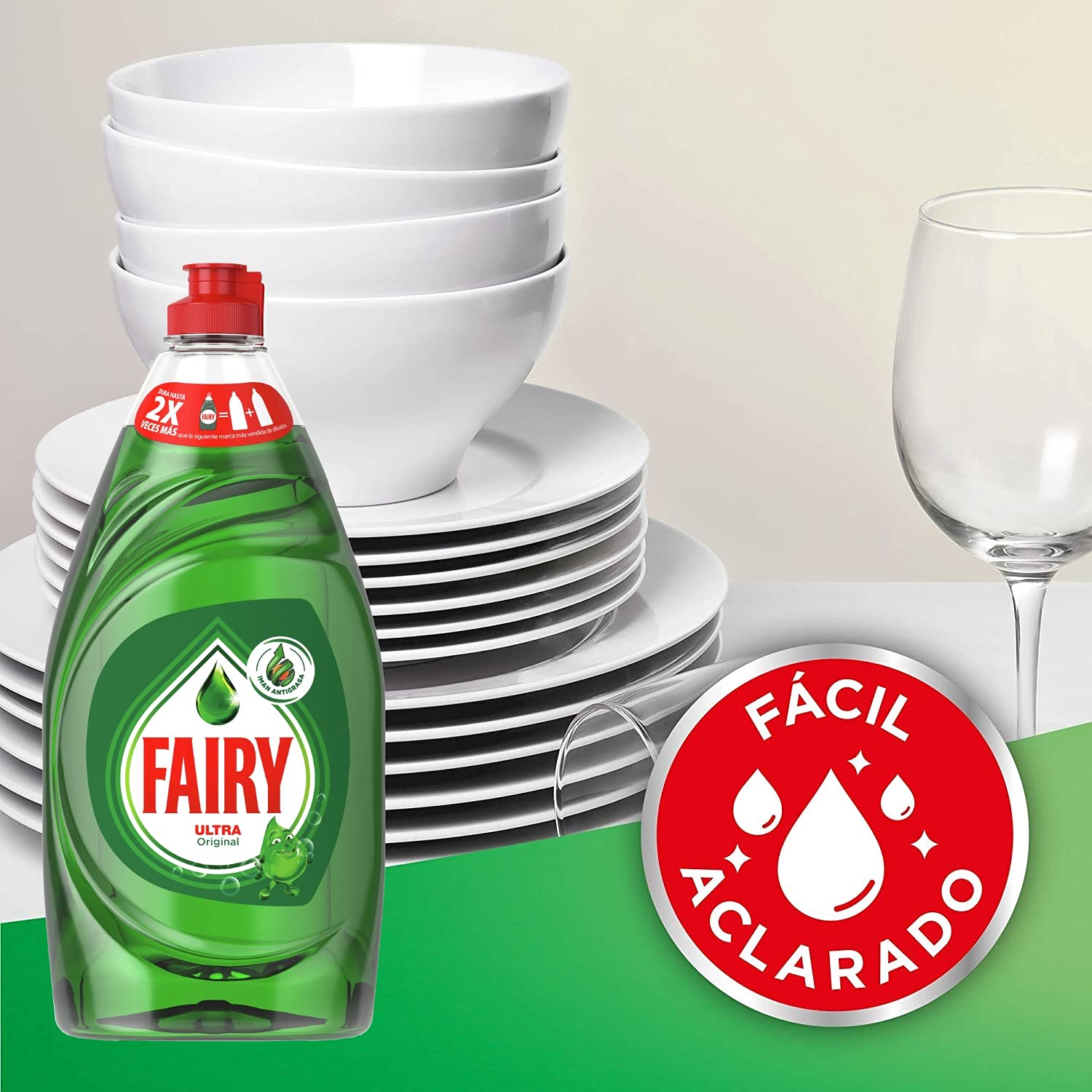 Fairy Ultra Original Dishwashing Liquid - 28 oz (820 ml) | Powerful Grease Cutting Formula | Ideal for Hand Washing Dishes, Pots & Pans in Kitchen, RVs & Camping