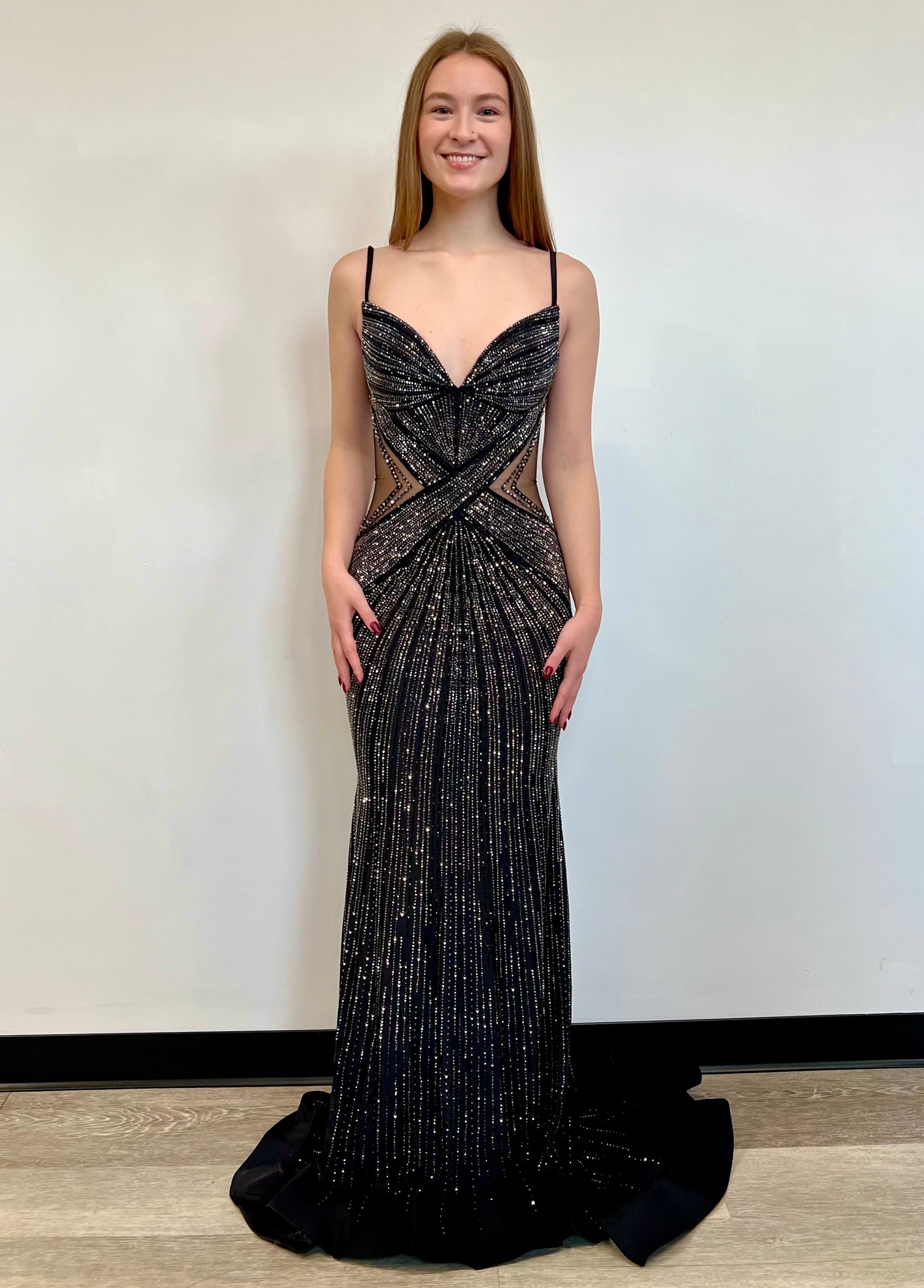 Ellie Wilde EW35001 Elegant Evening Gown - Perfect for Prom, Homecoming, and Formal Events