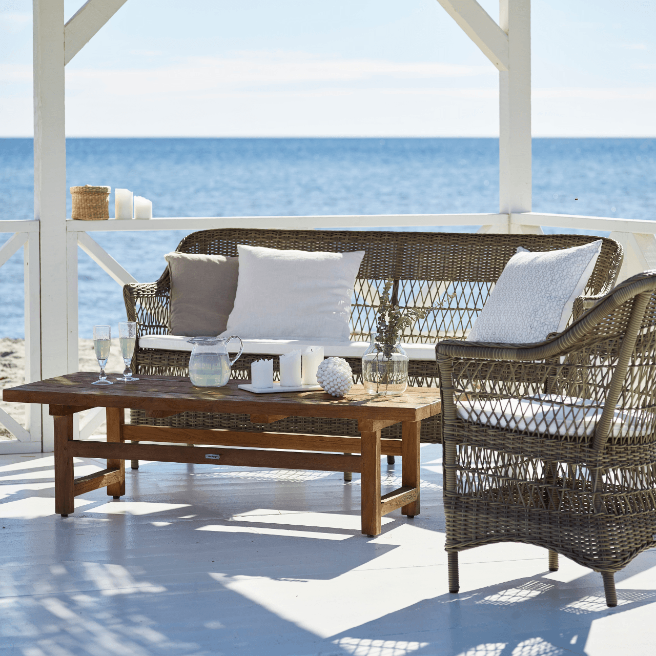 Charlot Outdoor 3-Seater Patio Sofa Set - Waterproof Wicker Furniture for Garden, Poolside, Deck & Backyard Relaxation