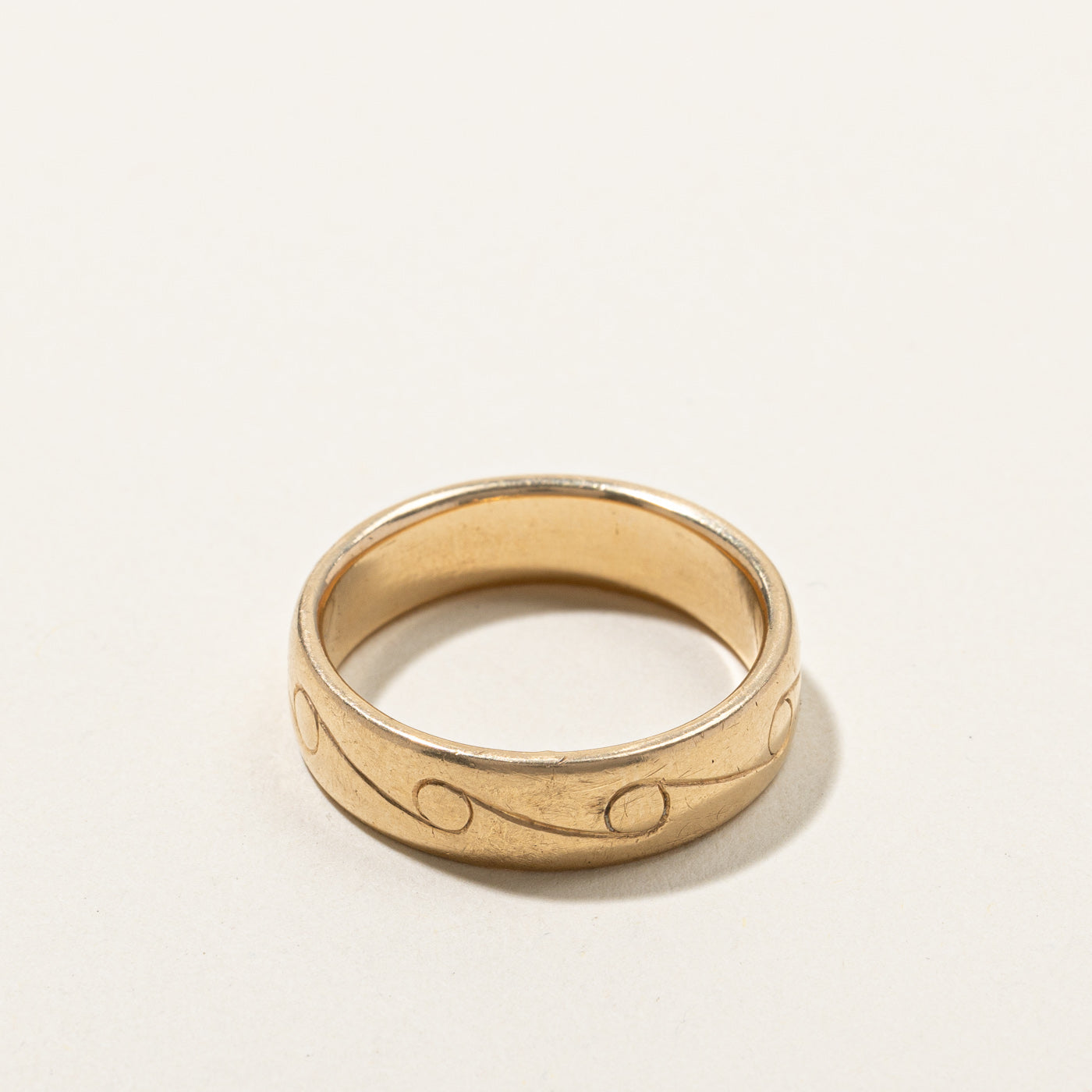 14K Yellow Gold Solid Wedding Band Ring for Men - Size 9.5 - Perfect for Anniversary, Engagement & Everyday Wear