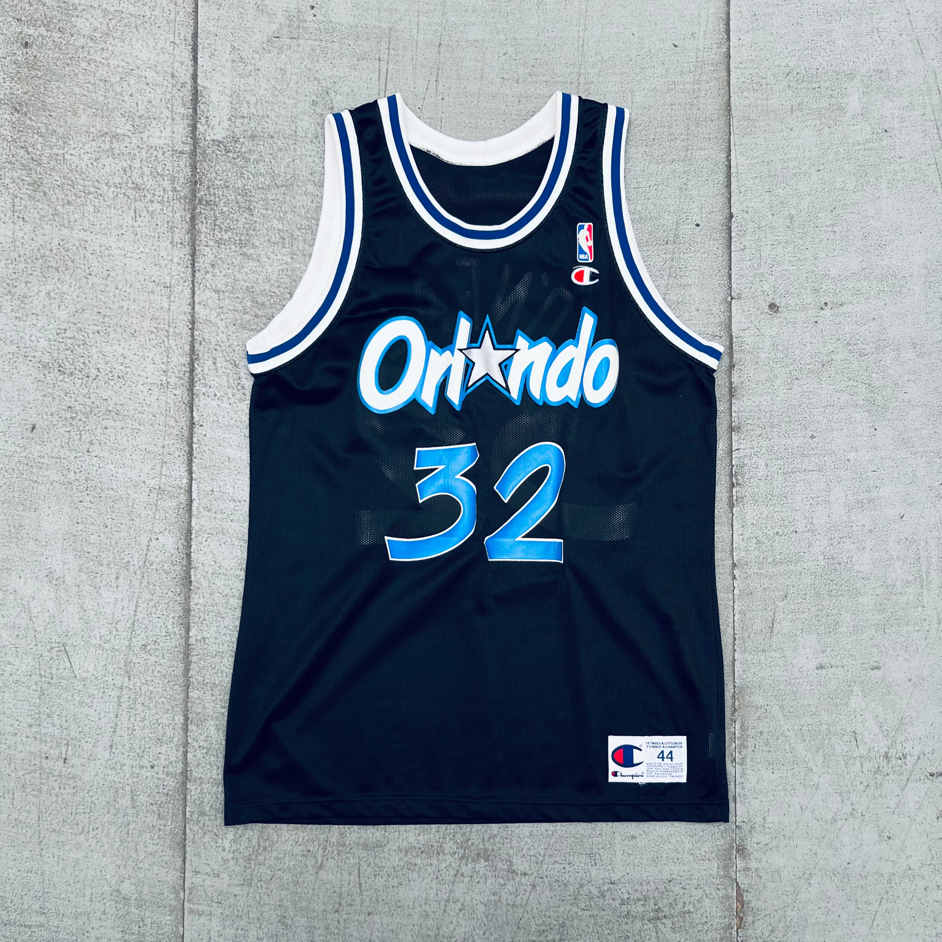 Shaquille O'Neal Orlando Magic 1994-95 Black Champion Jersey - Men's NBA Basketball Jersey for Fans, Collectors & Game Day Outfits