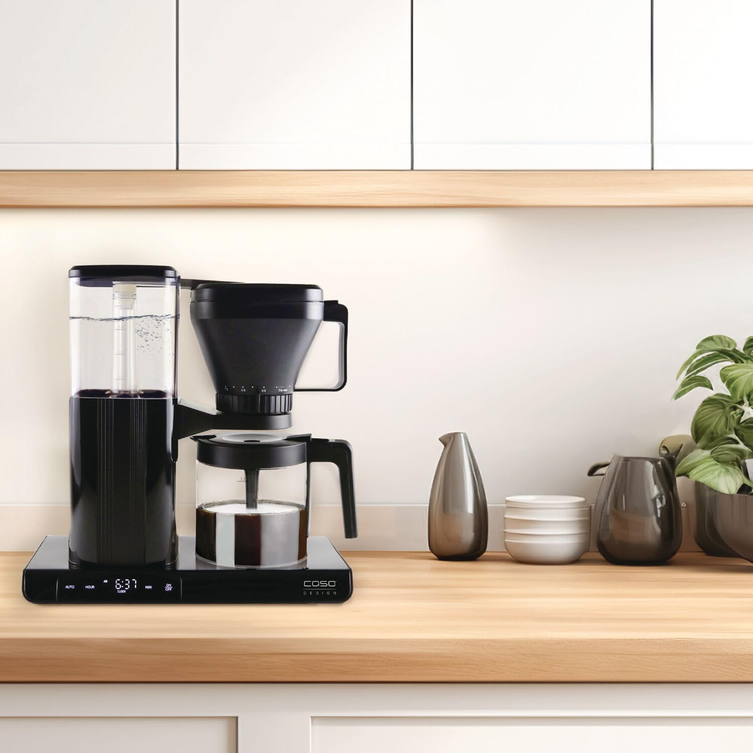 Premium Programmable Drip Coffee Maker with 8-Cup Glass Carafe & Single-Serve Mode - Black Caso Gourmet Gold Cup for Home, Office, Dorm | Perfect for Morning Brews, Entertaining Guests & Late-Night Study Sessions